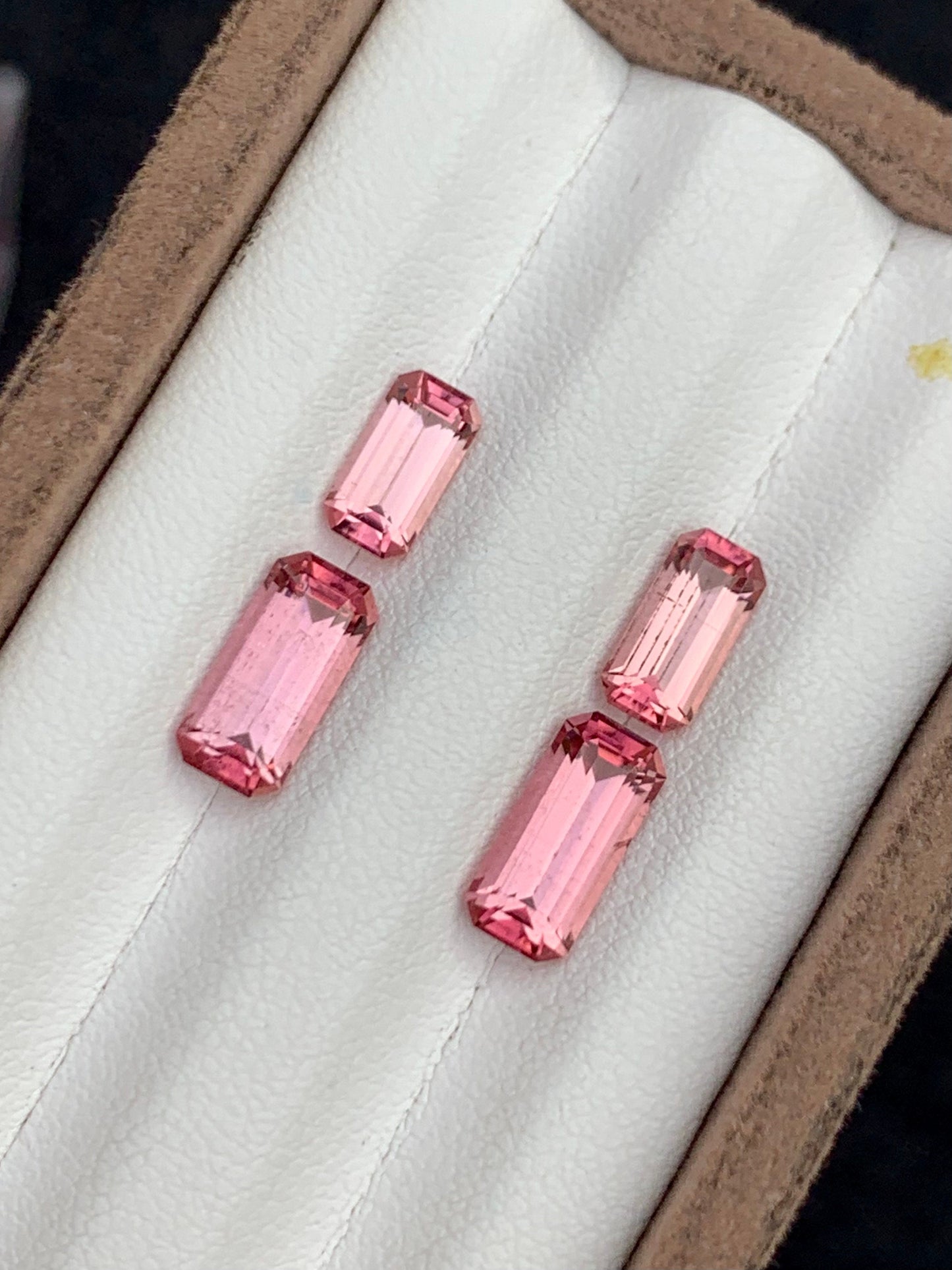 Natural pink tourmaline pairs 4.90 carats