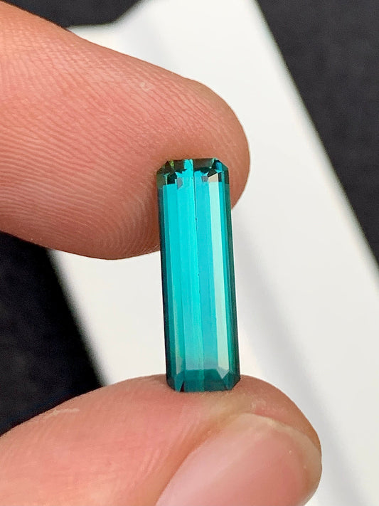 2.80 carat neon blue tourmaline origin Afghanistan dimension:15.7*4.8*3.8mm