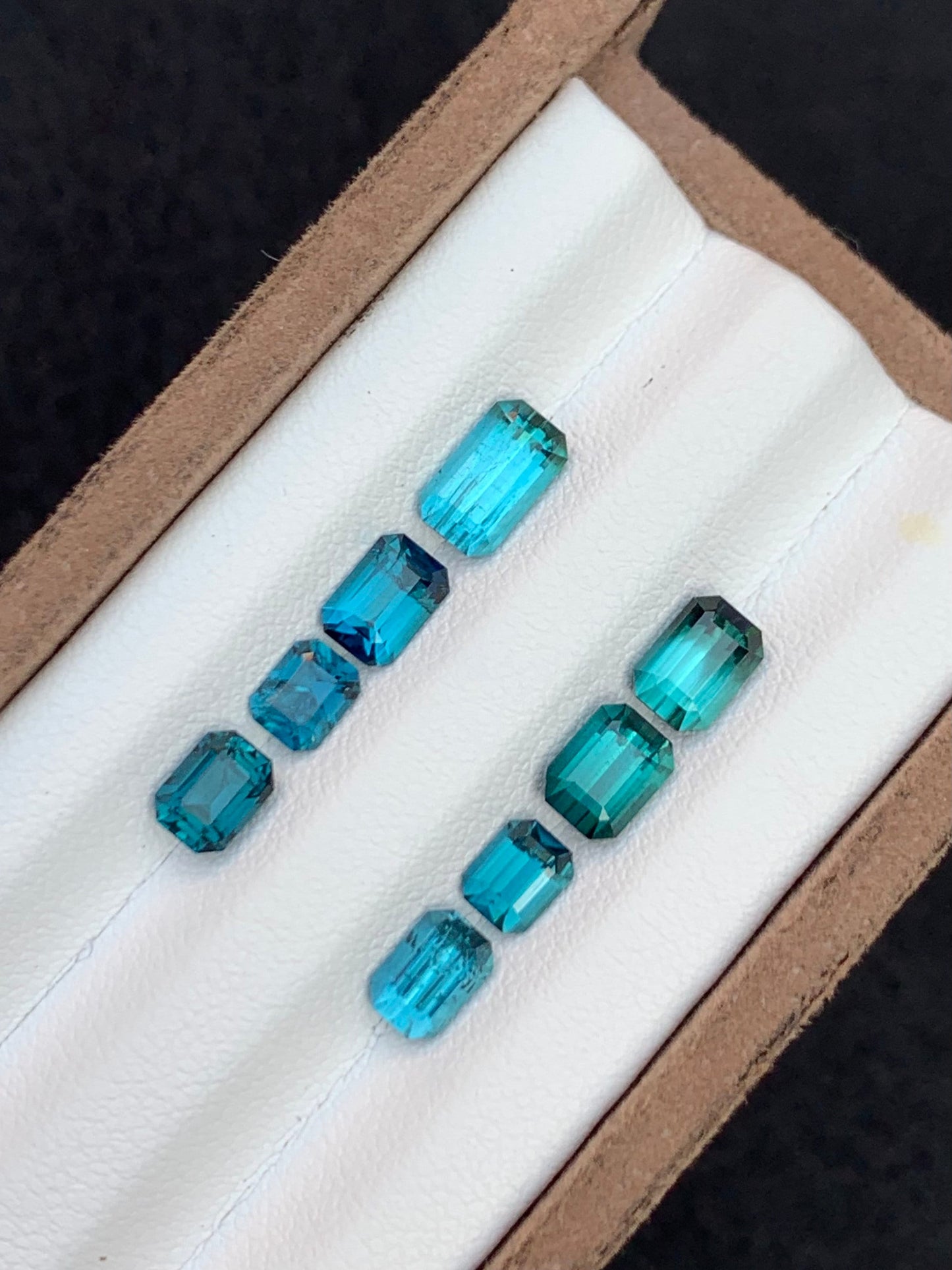 6 carats Neon blue tourmaline lot natural