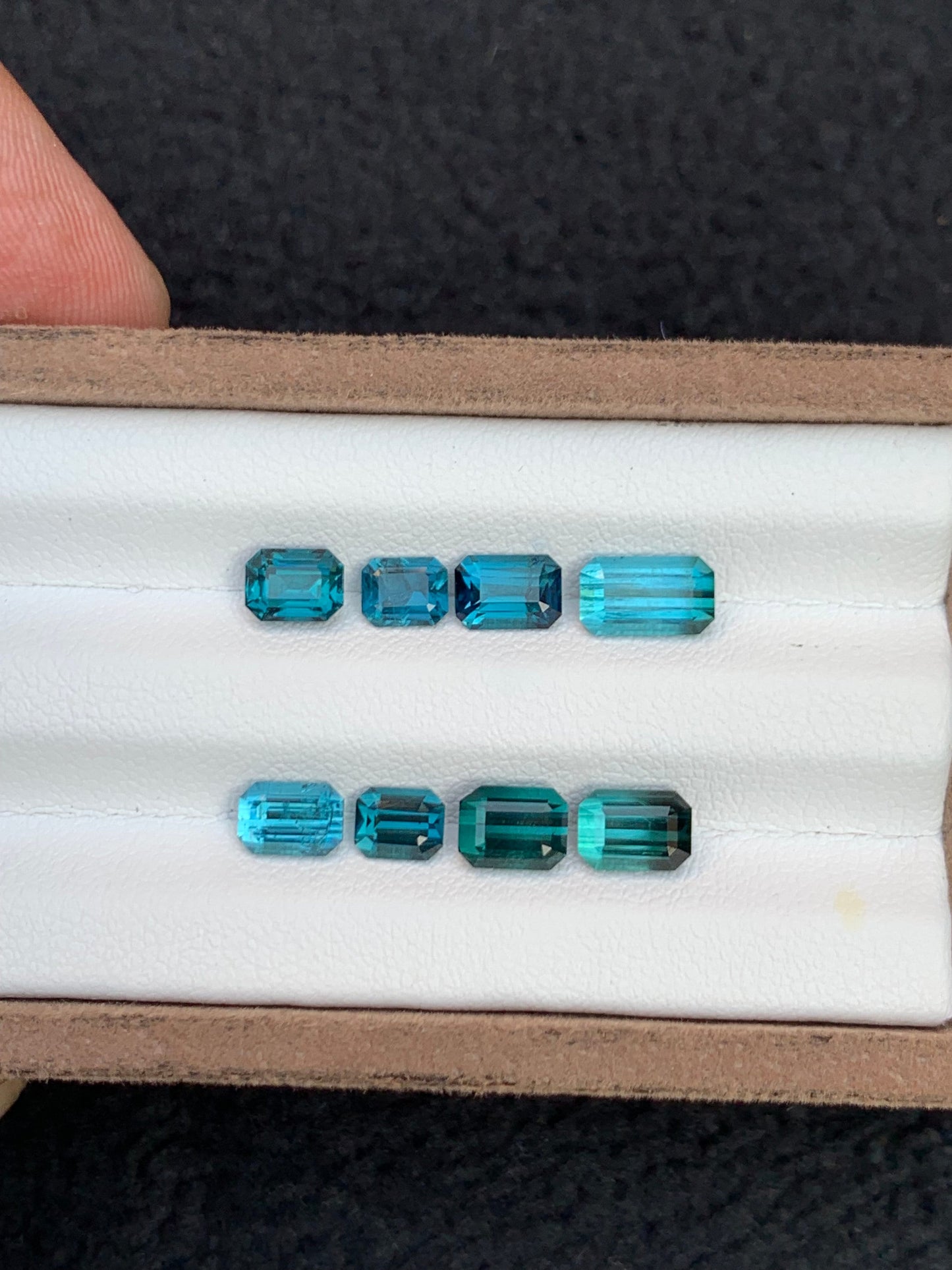 6 carats Neon blue tourmaline lot natural