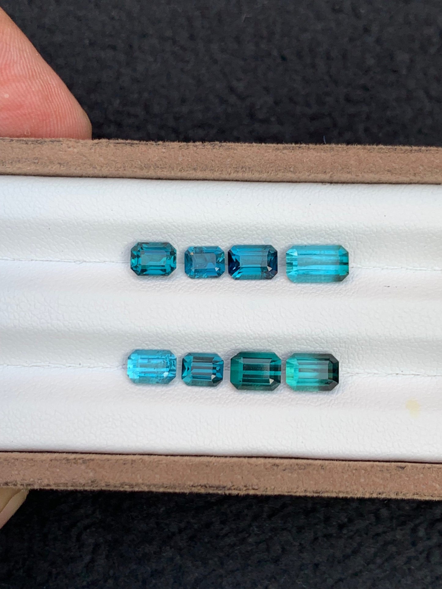 6 carats Neon blue tourmaline lot natural