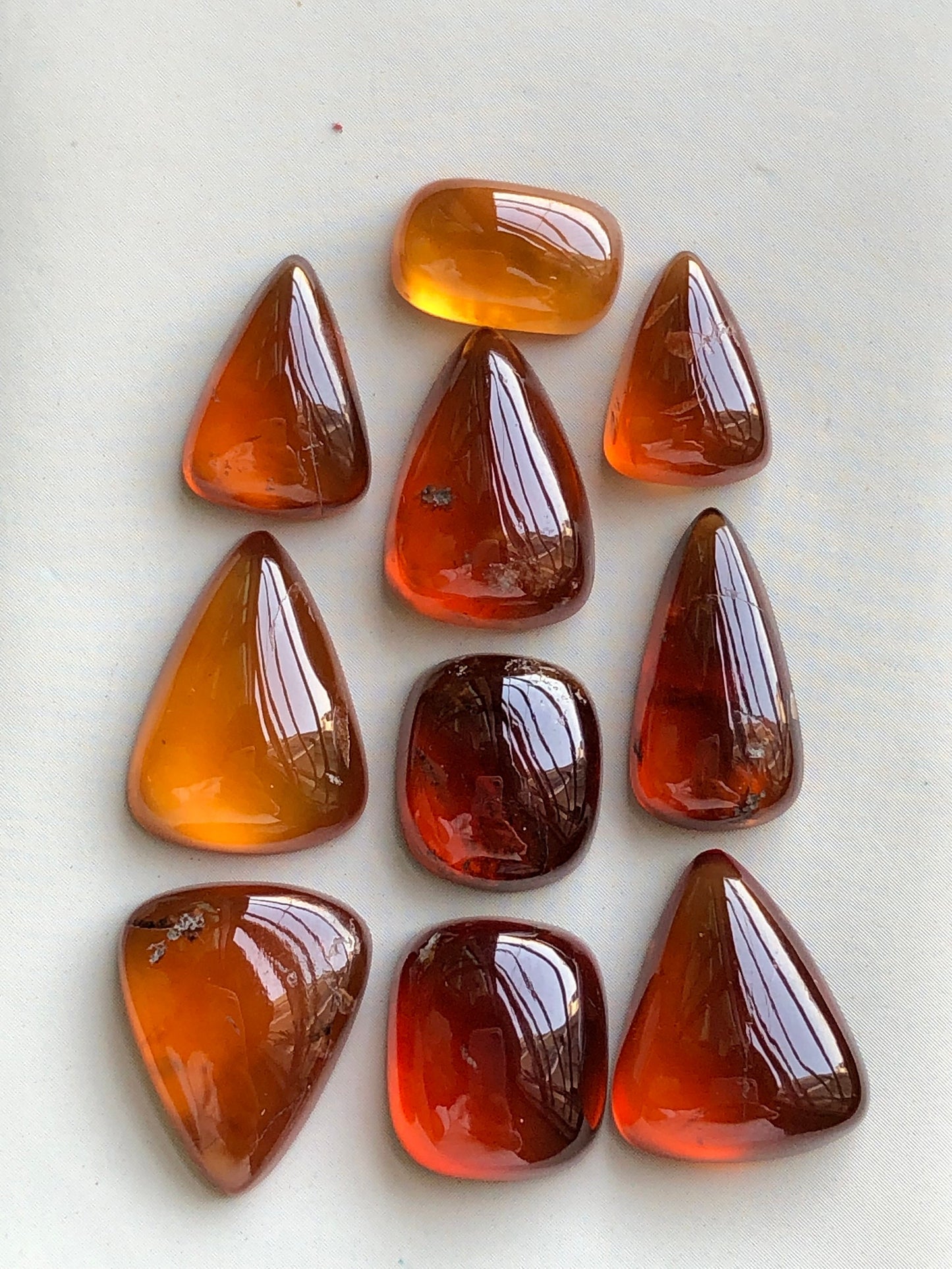 Spesertine garnet cabochons lot 87.70 carats