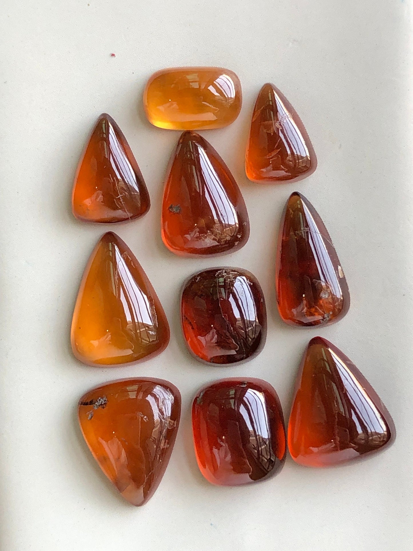 Spesertine garnet cabochons lot 87.70 carats