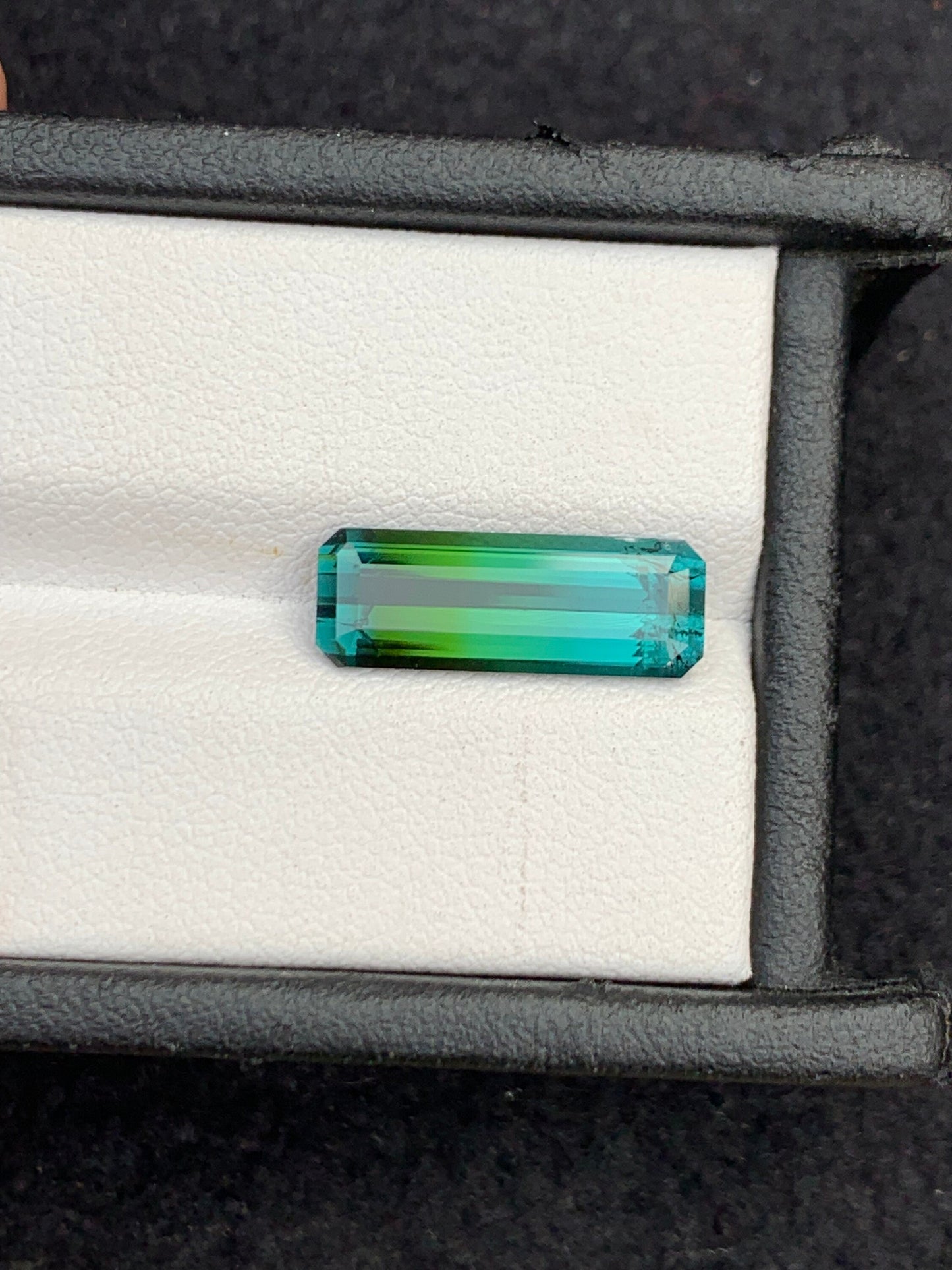 4.15 ct faceted tri colour tourmaline dimension:17*6*4mm