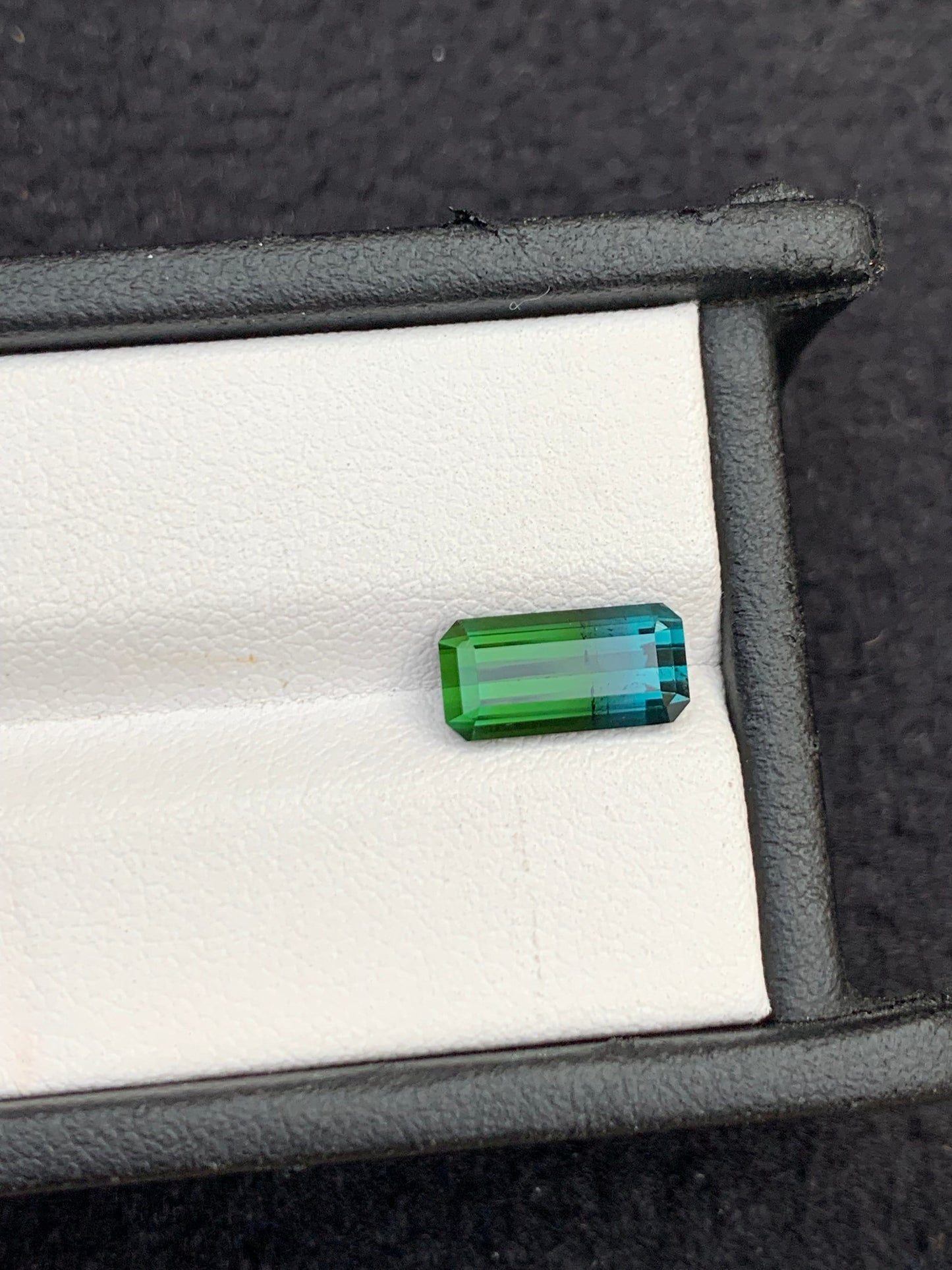 2.50 ct faceted I colour tourmaline dimension:11*6*5mm