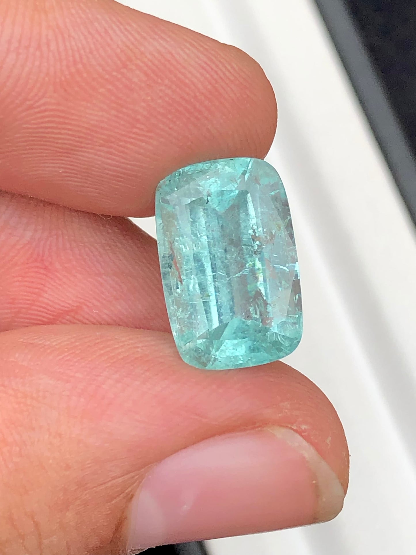 7.15 ct paraiba colour tourmaline dimension:14*9*7mm