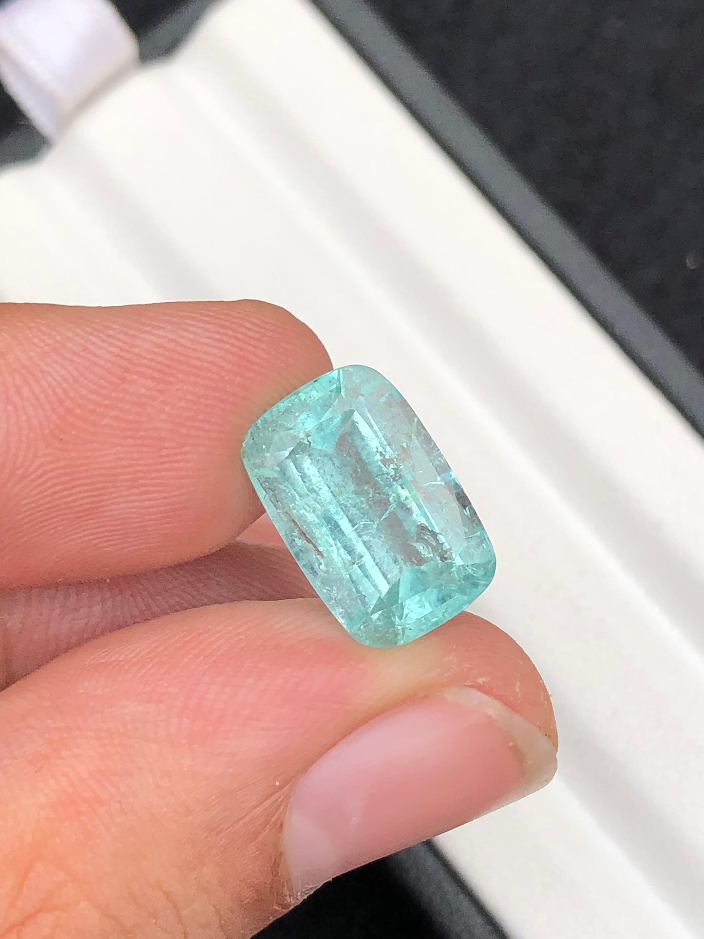 7.15 ct paraiba colour tourmaline dimension:14*9*7mm