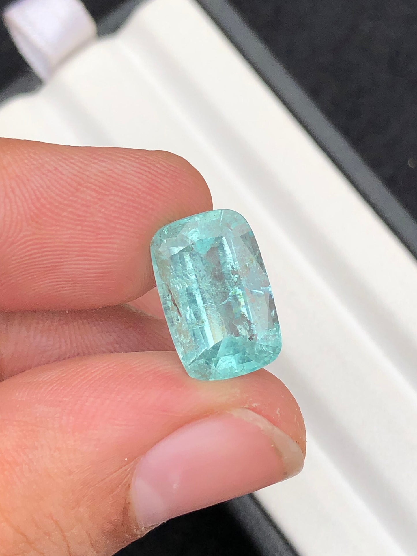 7.15 ct paraiba colour tourmaline dimension:14*9*7mm