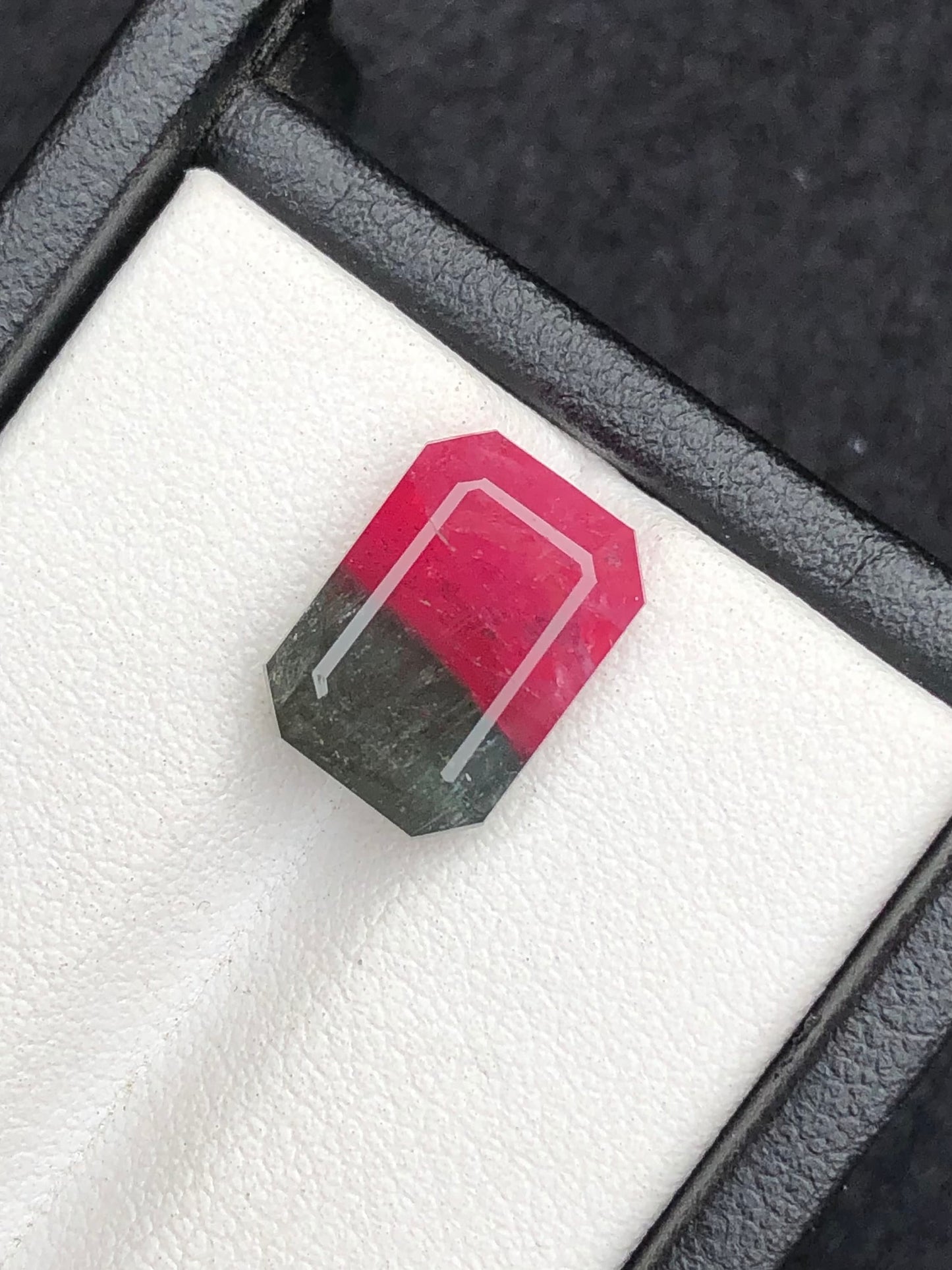 6.50 ct bi colour tourmaline dimension:12*8.5*6mm