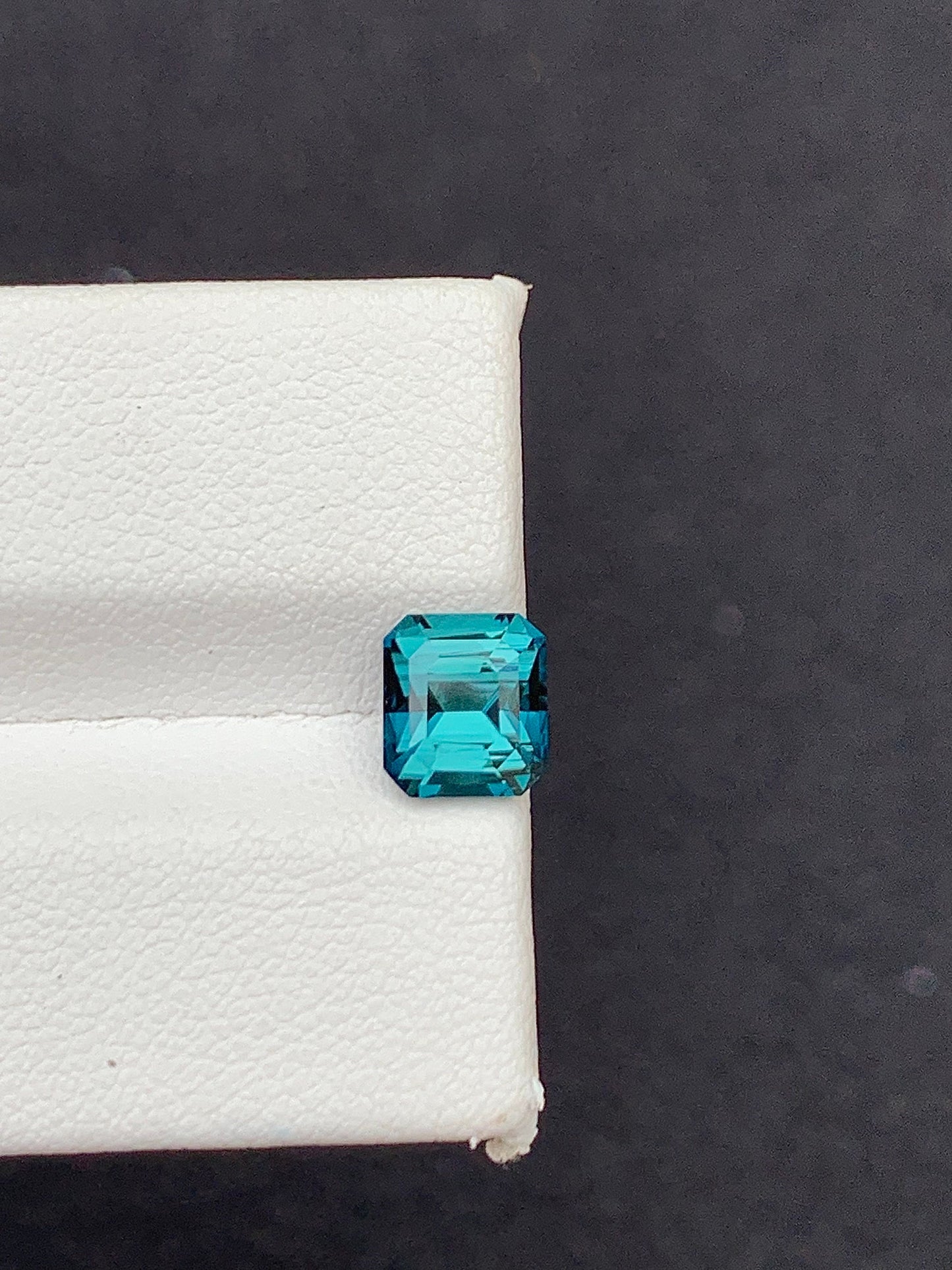 1.85 ct faceted top blue tourmaline dimension:7*6*5mm