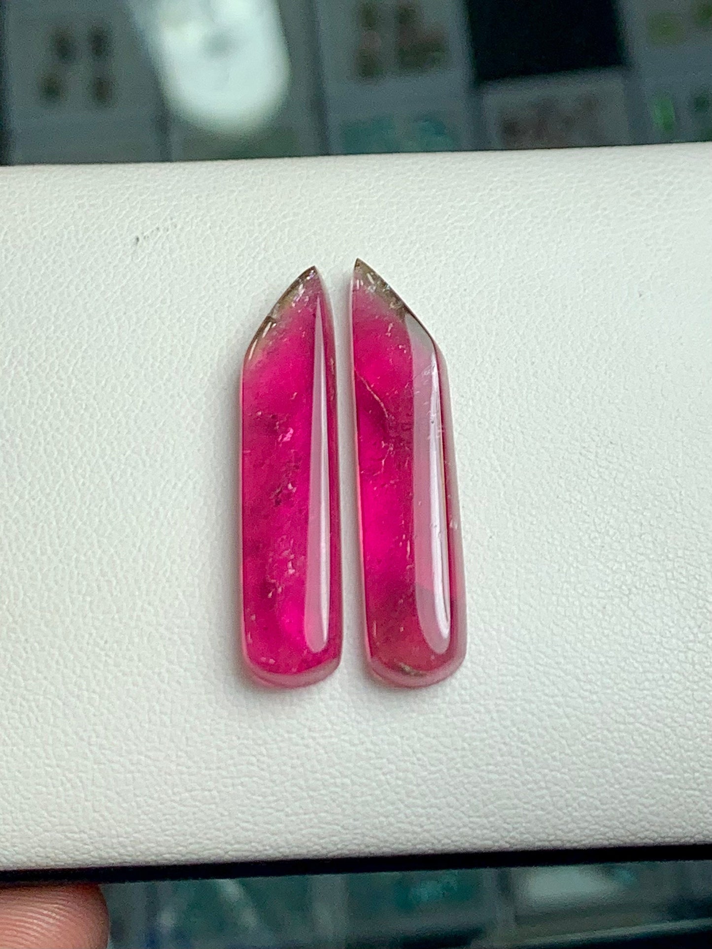 25 ct bi colour tourmaline cabochon pair dimension:32*8*5