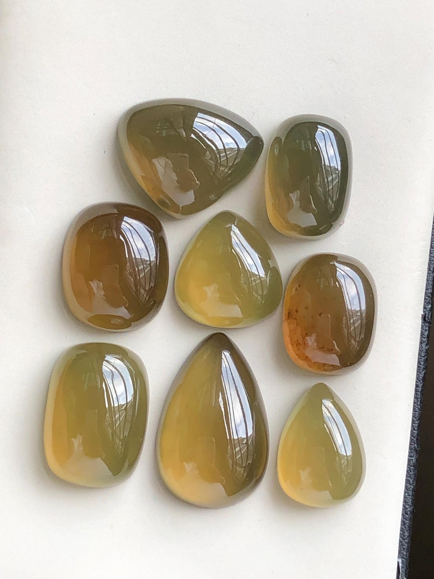 Natural solar cabochons lot 128 carats