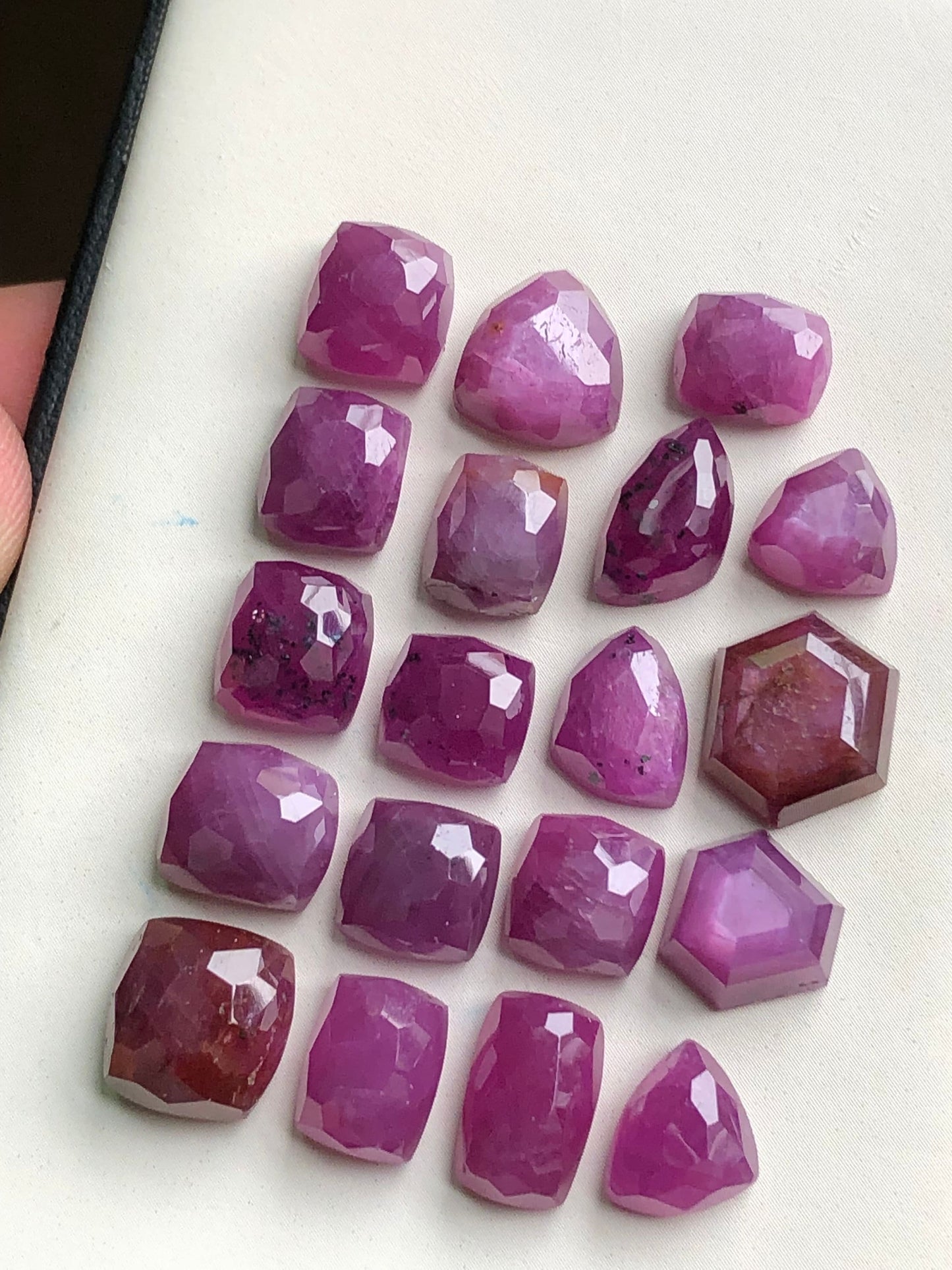 Ruby rose cuts lot 104.50 carats