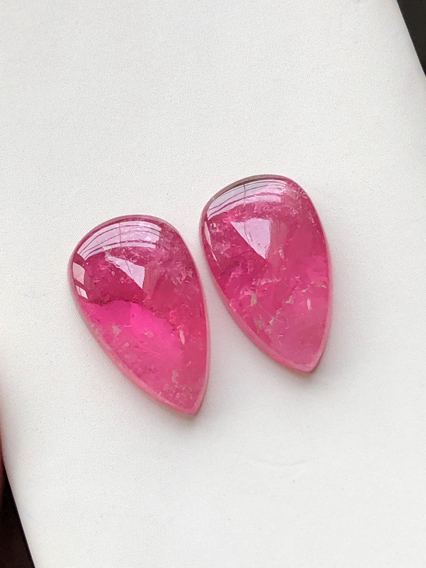 15.90 carats pink tourmaline pair cabochon