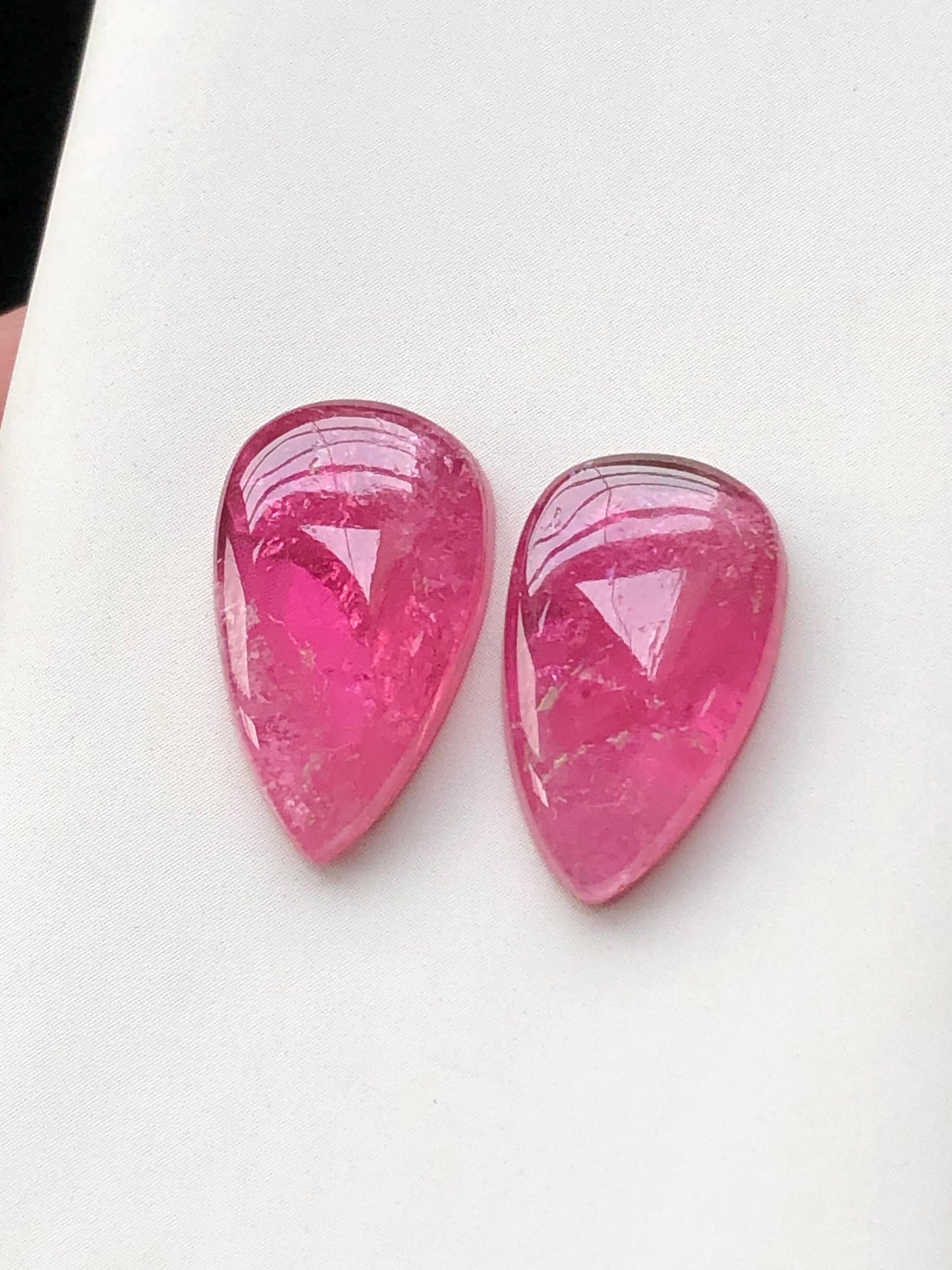 15.90 carats pink tourmaline pair cabochon