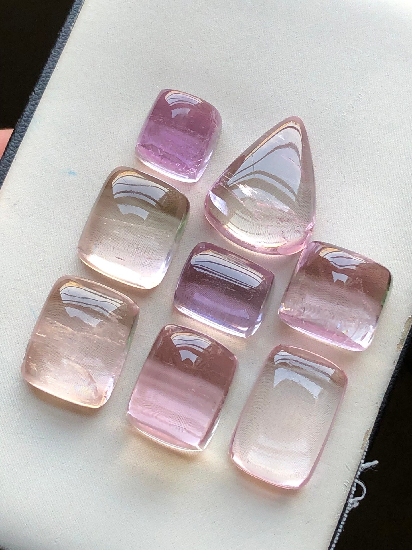 Kunzite cabochons lot 140 carats