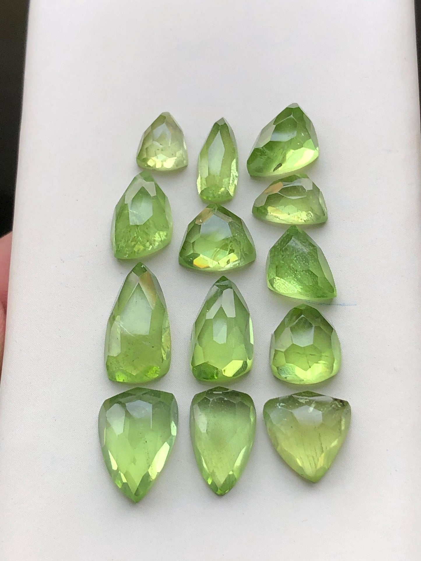 37.70 carats Peridot rose cuts lot