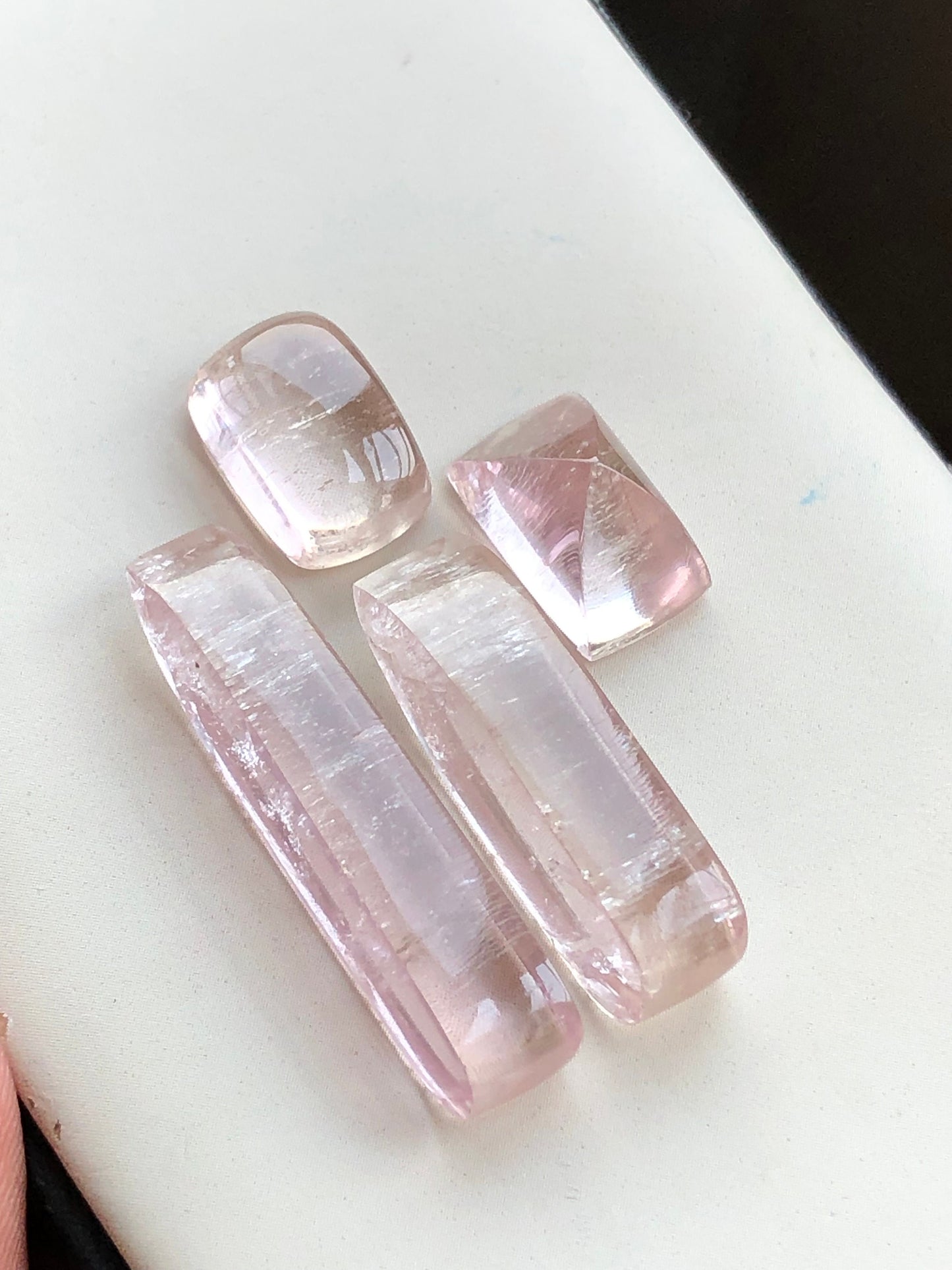 Kunzite cabochons lot 58.30 carats