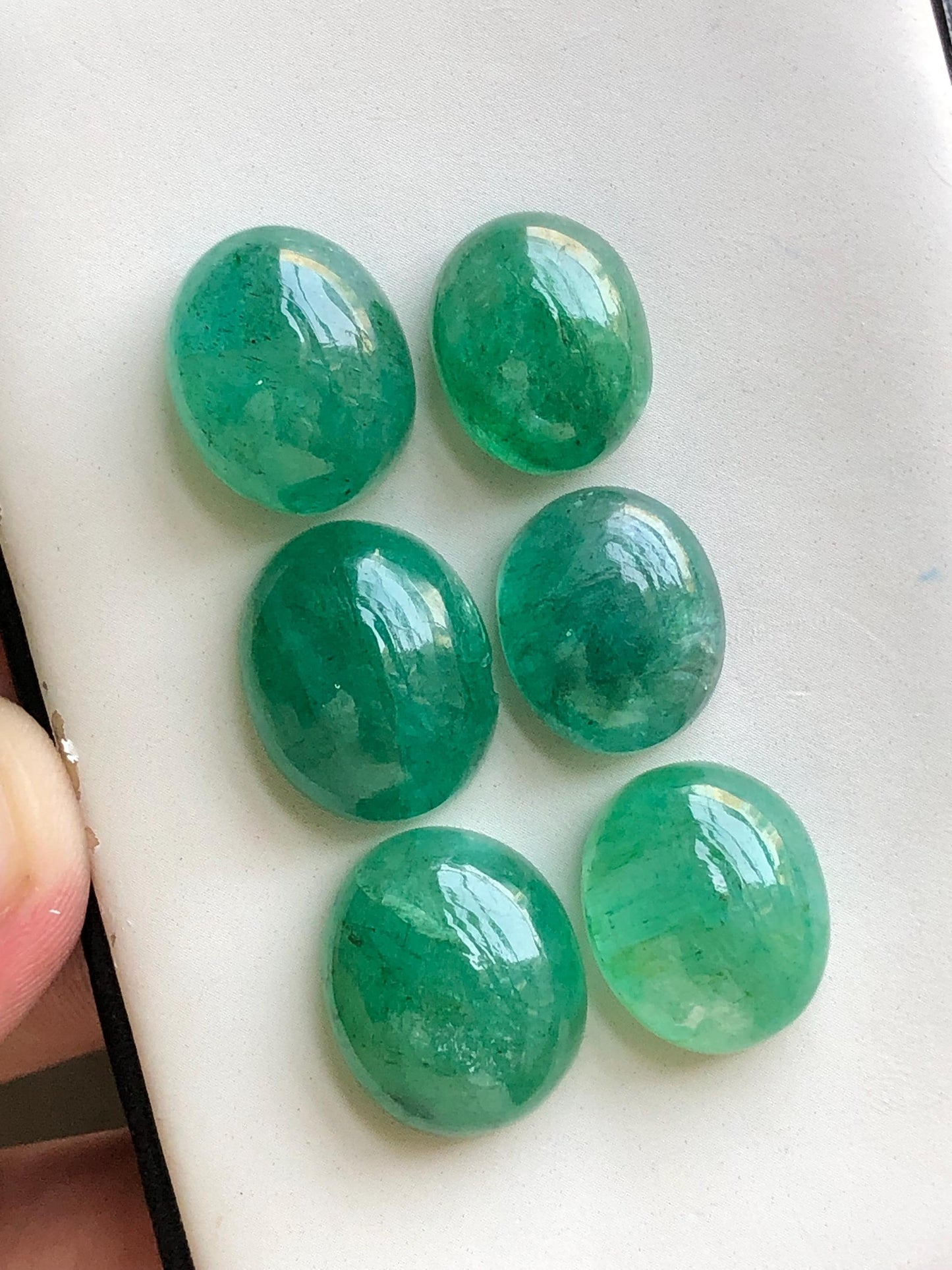 89.50 carats green beryl cabochons lot