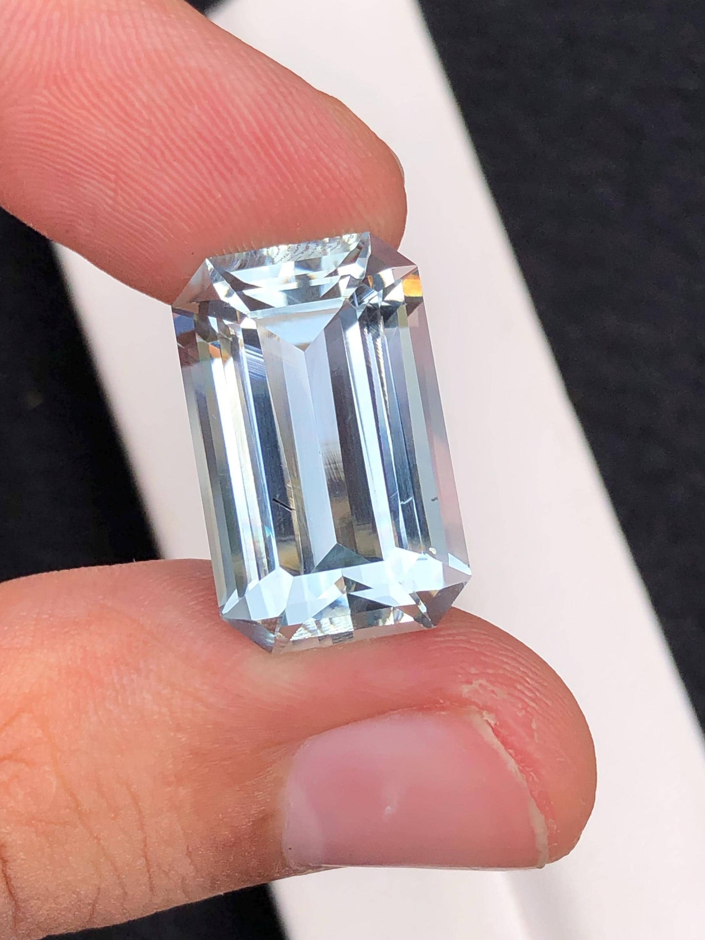 17.75 ct faceted aquamarine dimension:20*13*9mm