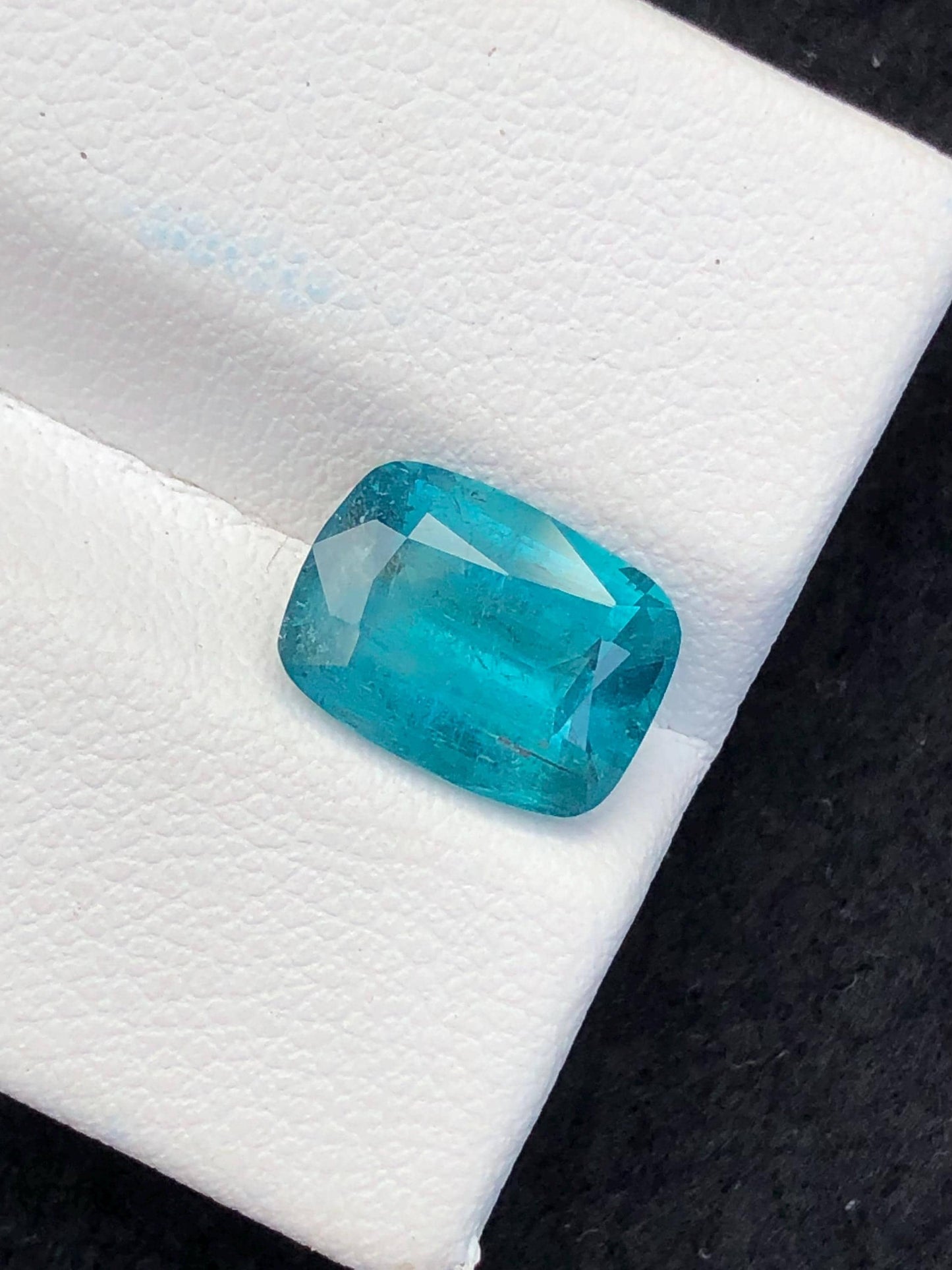 3 ct faceted blue tourmaline dimension:10*8*5mm