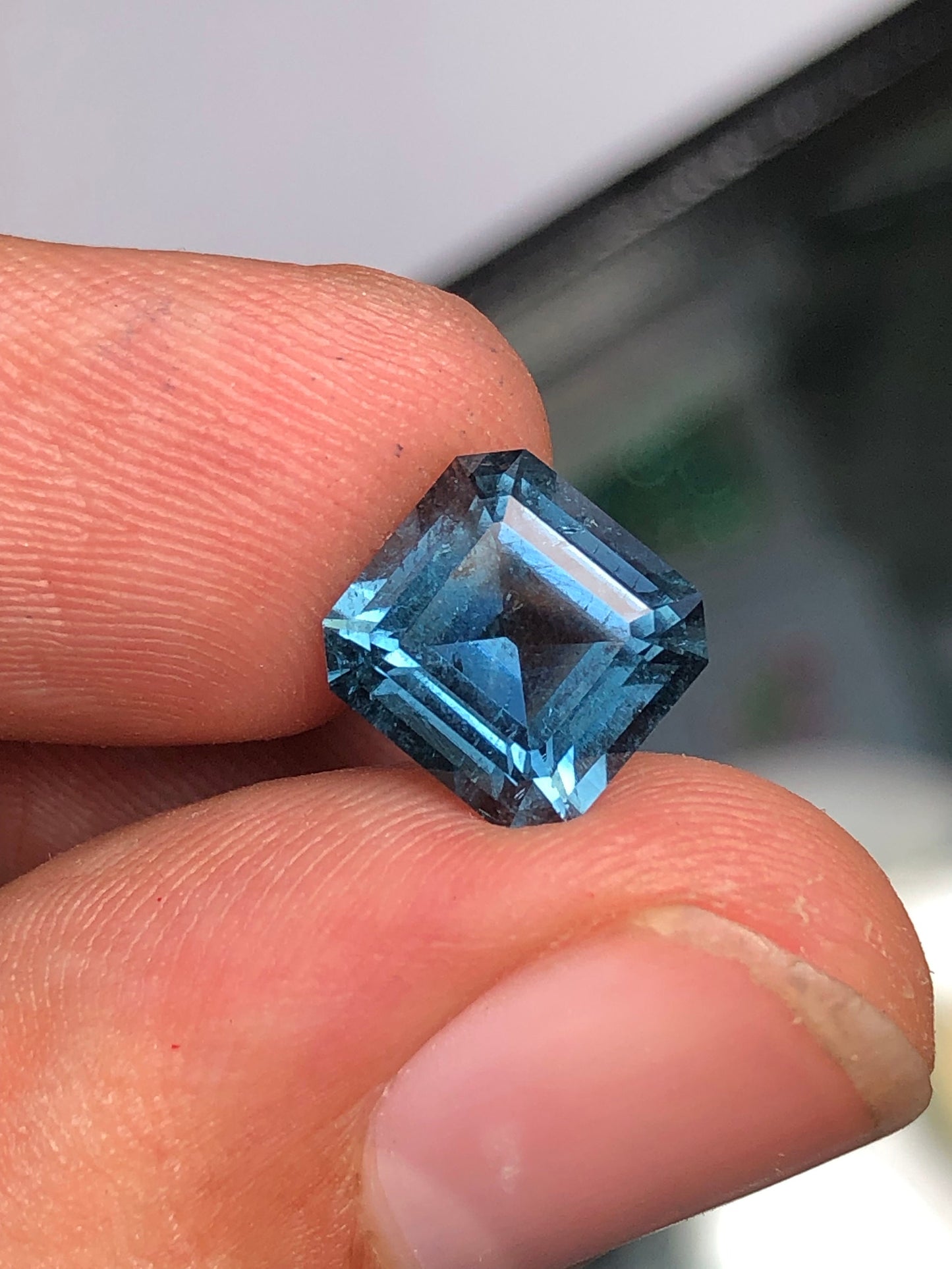 3.30 ct faceted blue tourmaline dimension:9*8*7mm