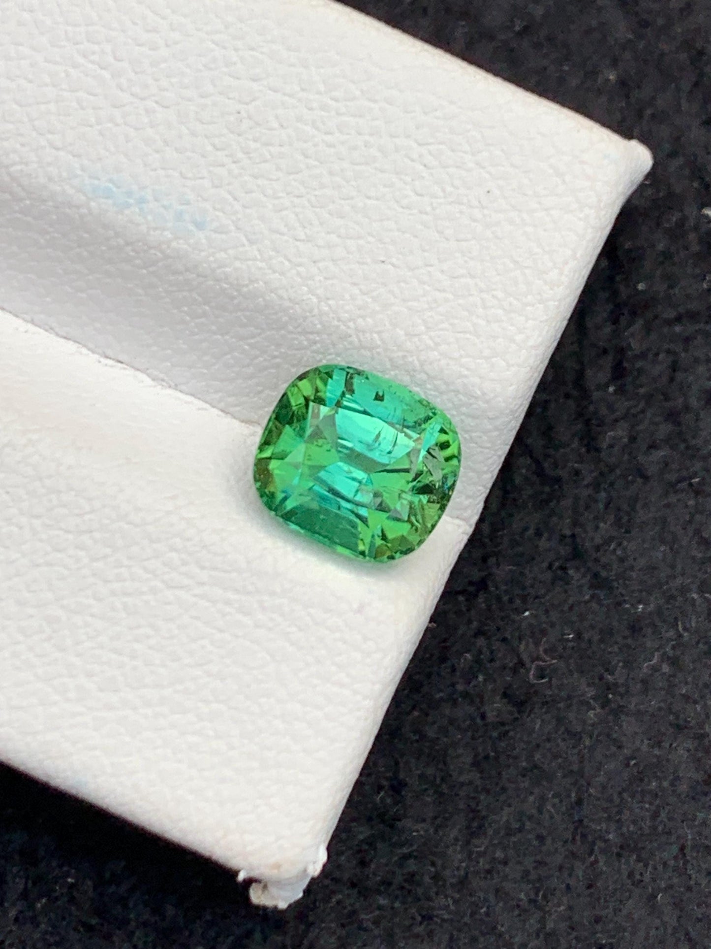 2.35 ct faceted blue green tourmaline dimension:8*7*5.5mm