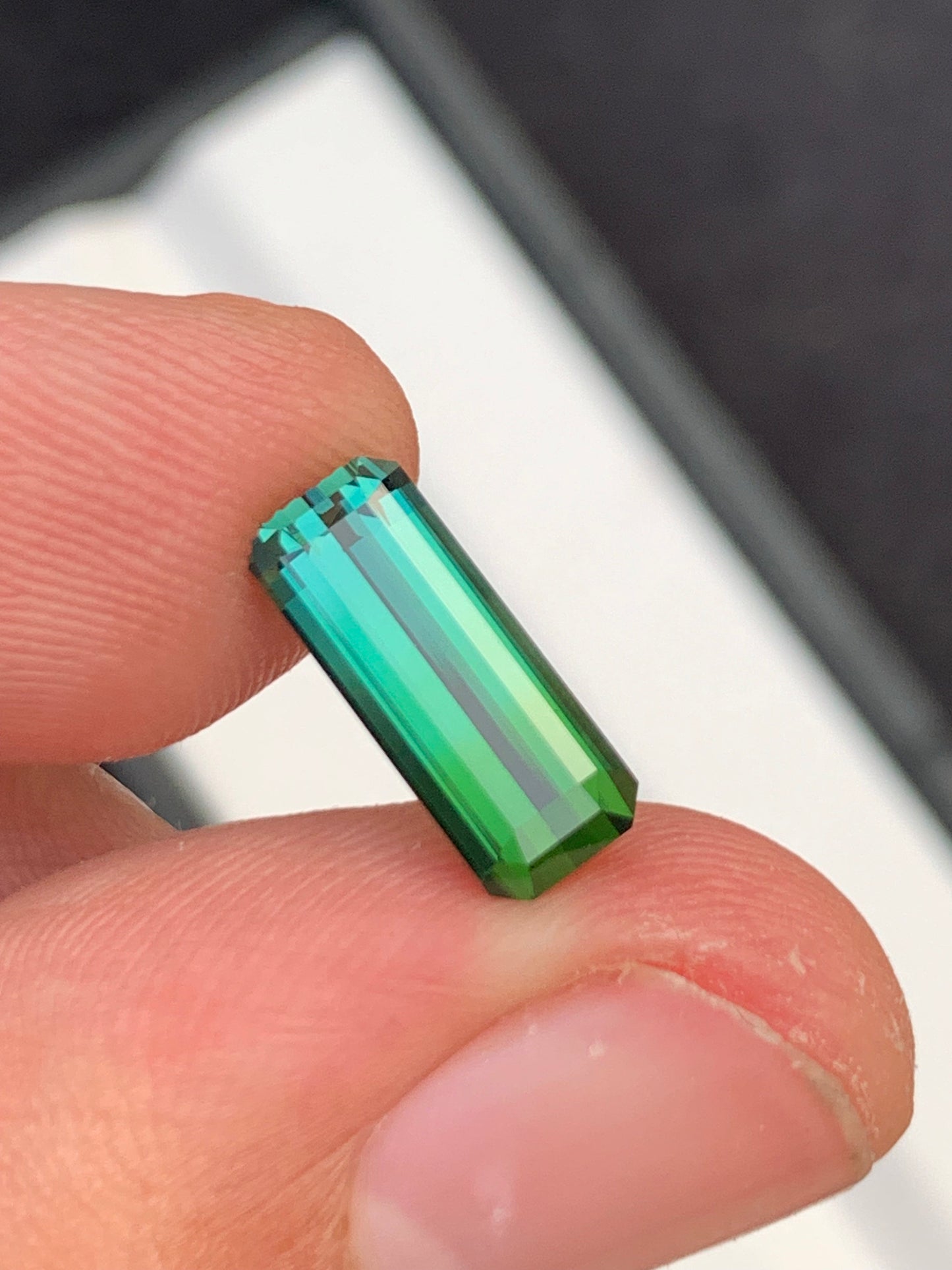 2.60 ct faceted blue green tourmaline dimension:13*5*4mm