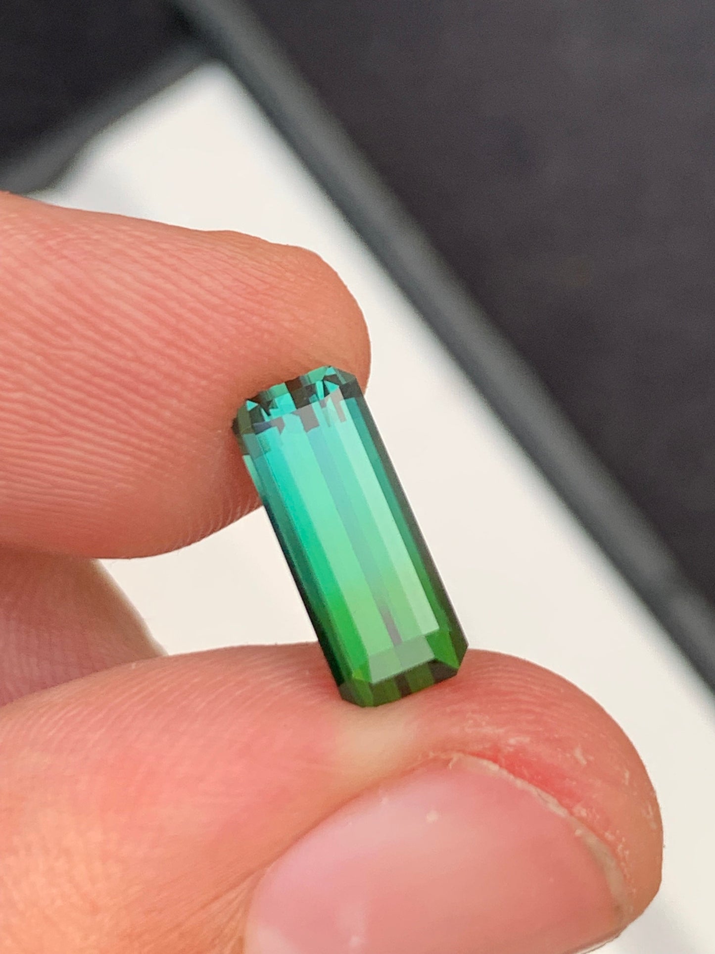 2.60 ct faceted blue green tourmaline dimension:13*5*4mm