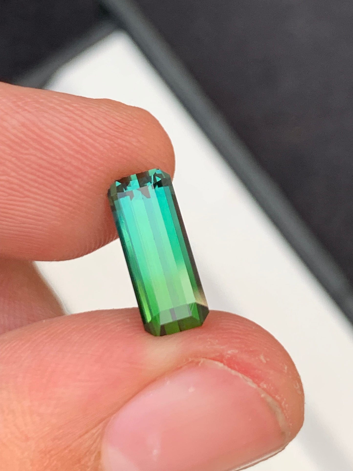 2.60 ct faceted blue green tourmaline dimension:13*5*4mm