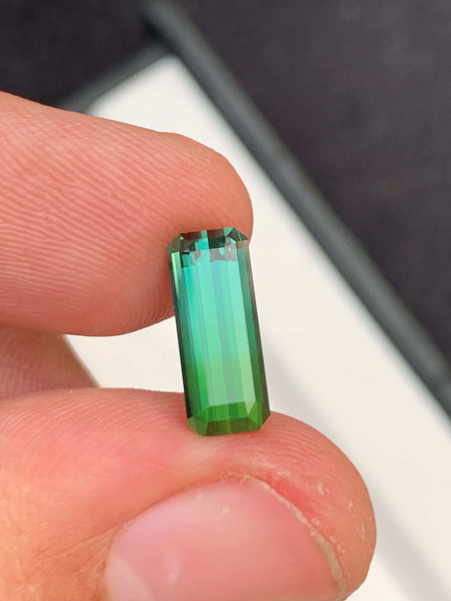 2.60 ct faceted blue green tourmaline dimension:13*5*4mm