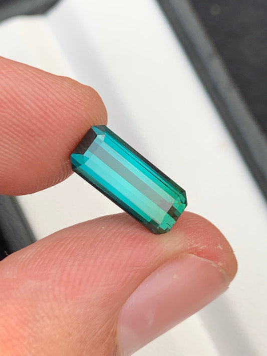 3.30 ct faceted blue green tourmaline dimension:13*6*5mm