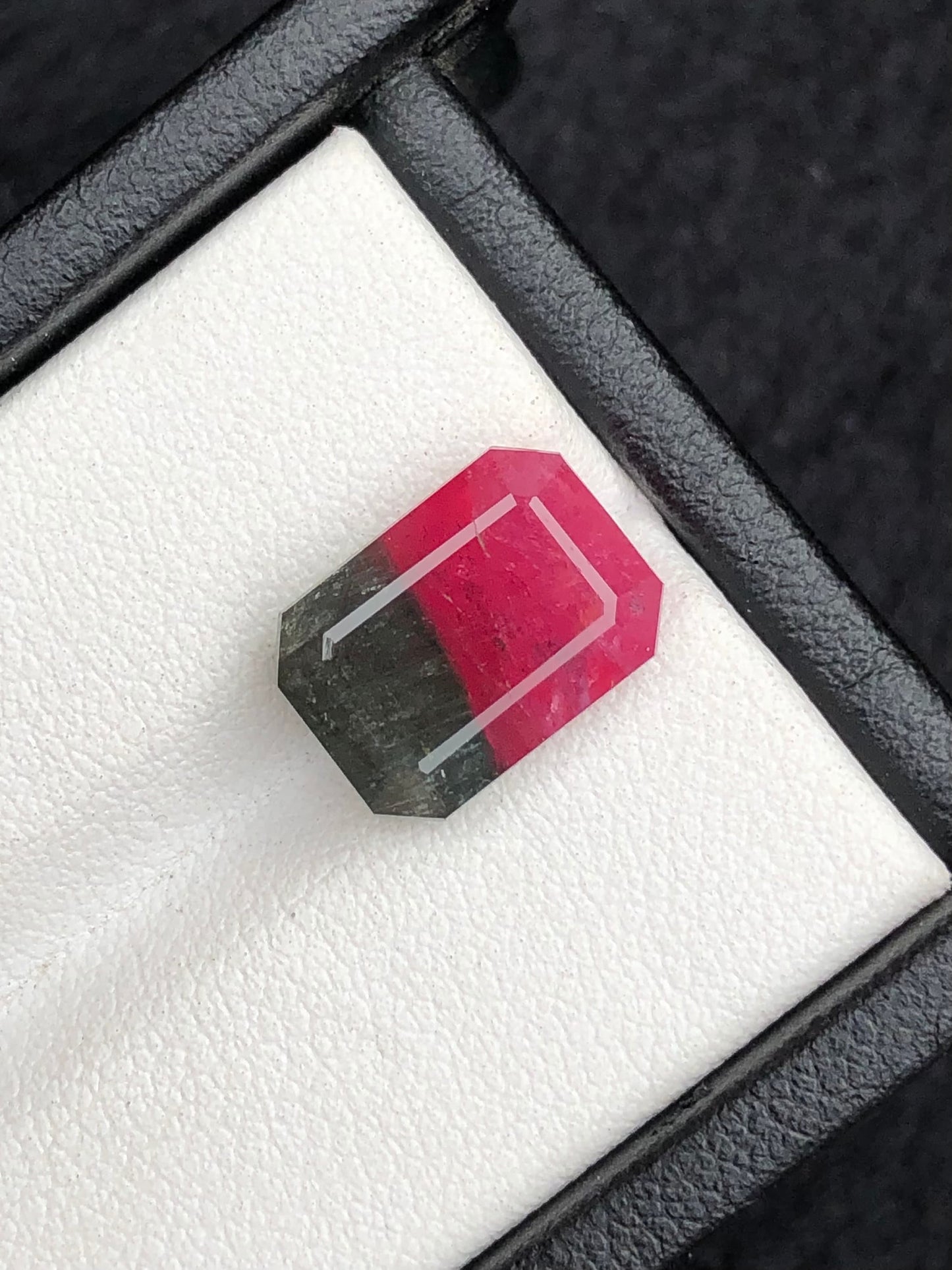 6.50 ct bi colour tourmaline dimension:12*8.5*6mm