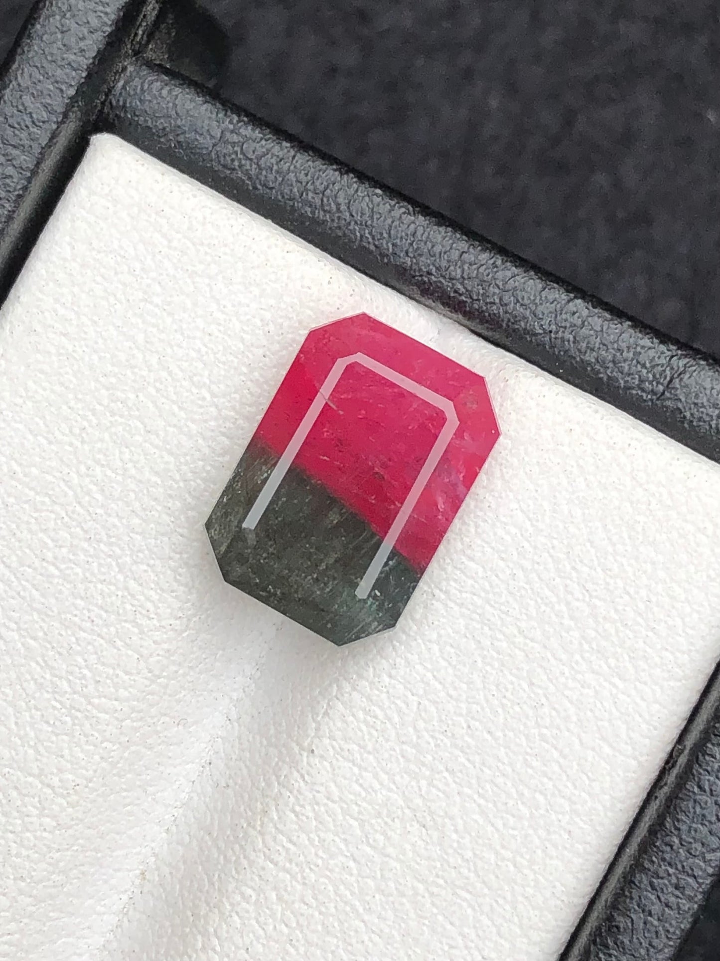 6.50 ct bi colour tourmaline dimension:12*8.5*6mm