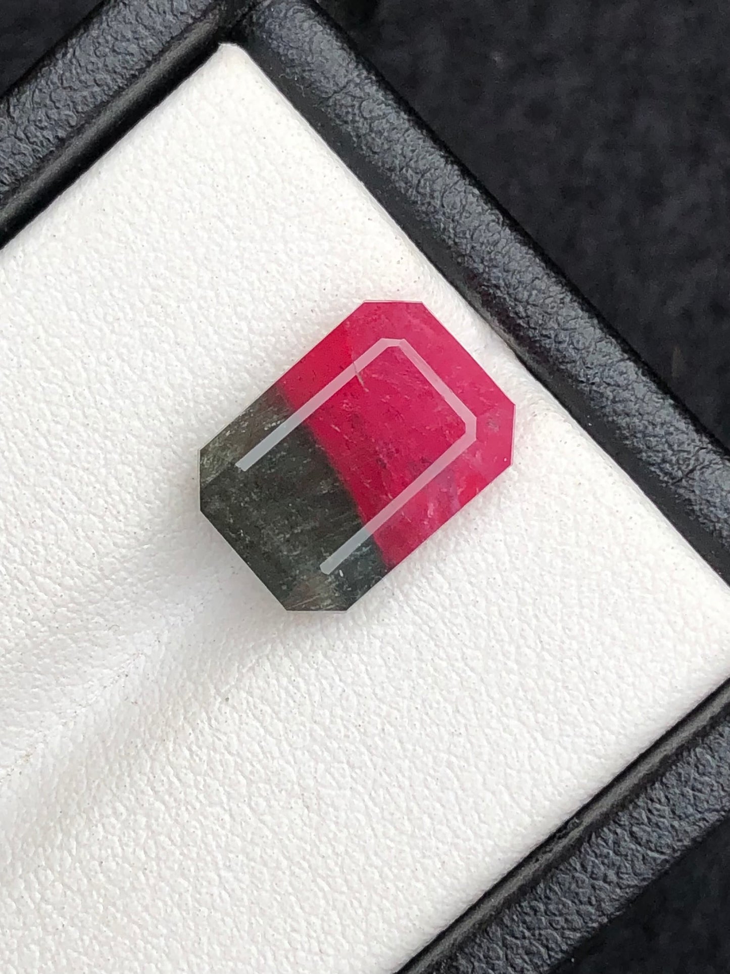 6.50 ct bi colour tourmaline dimension:12*8.5*6mm