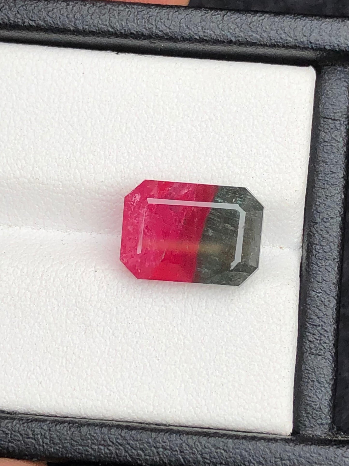 6.50 ct bi colour tourmaline dimension:12*8.5*6mm