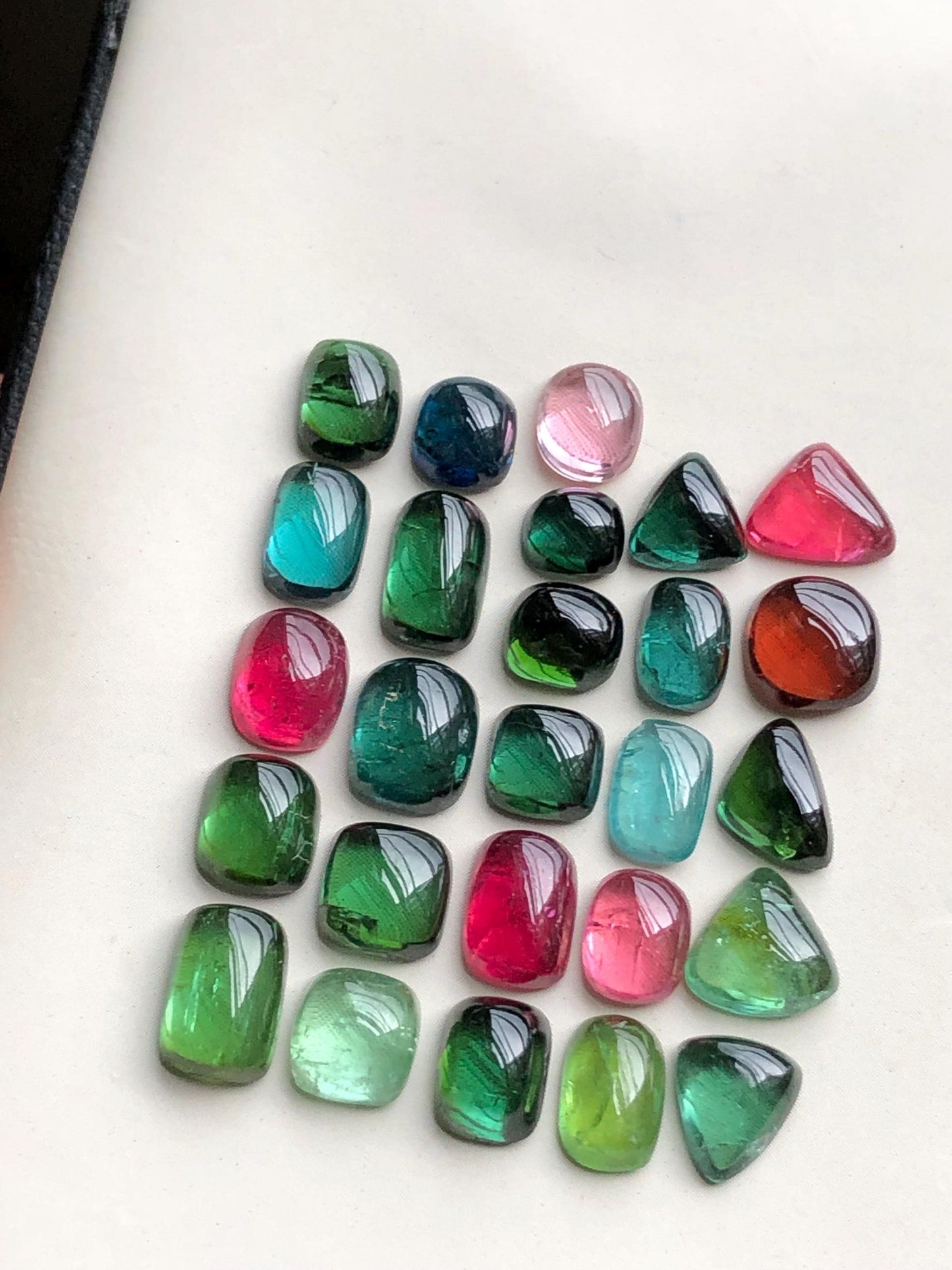 Multi colours tourmaline cabochons lot 32.60 carats