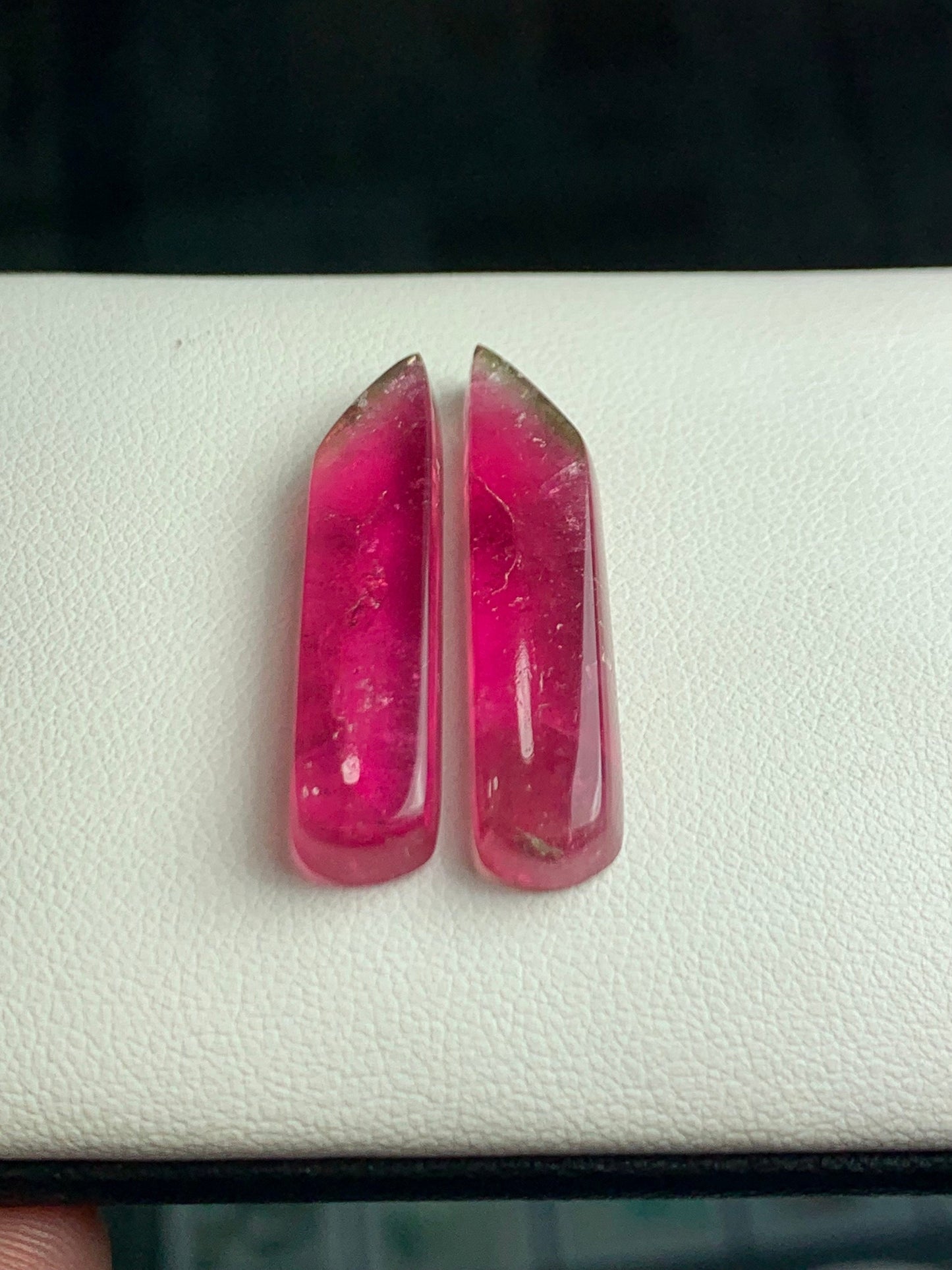 25 ct bi colour tourmaline cabochon pair dimension:32*8*5