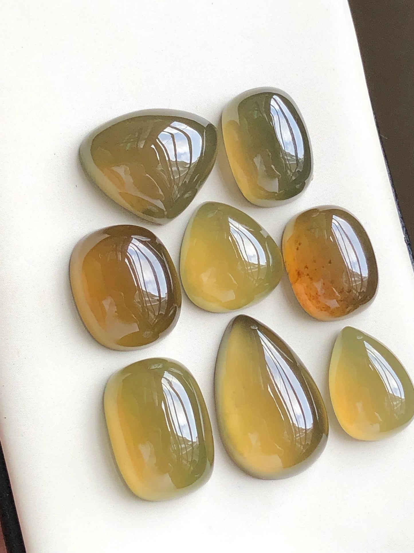 Natural solar cabochons lot 128 carats