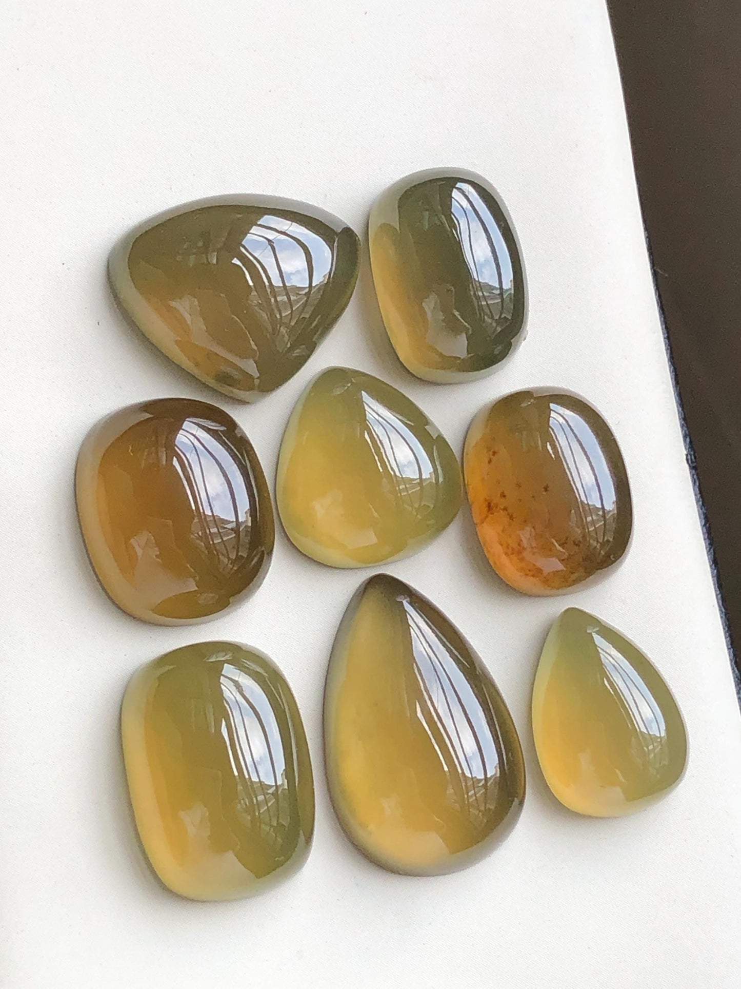 Natural solar cabochons lot 128 carats