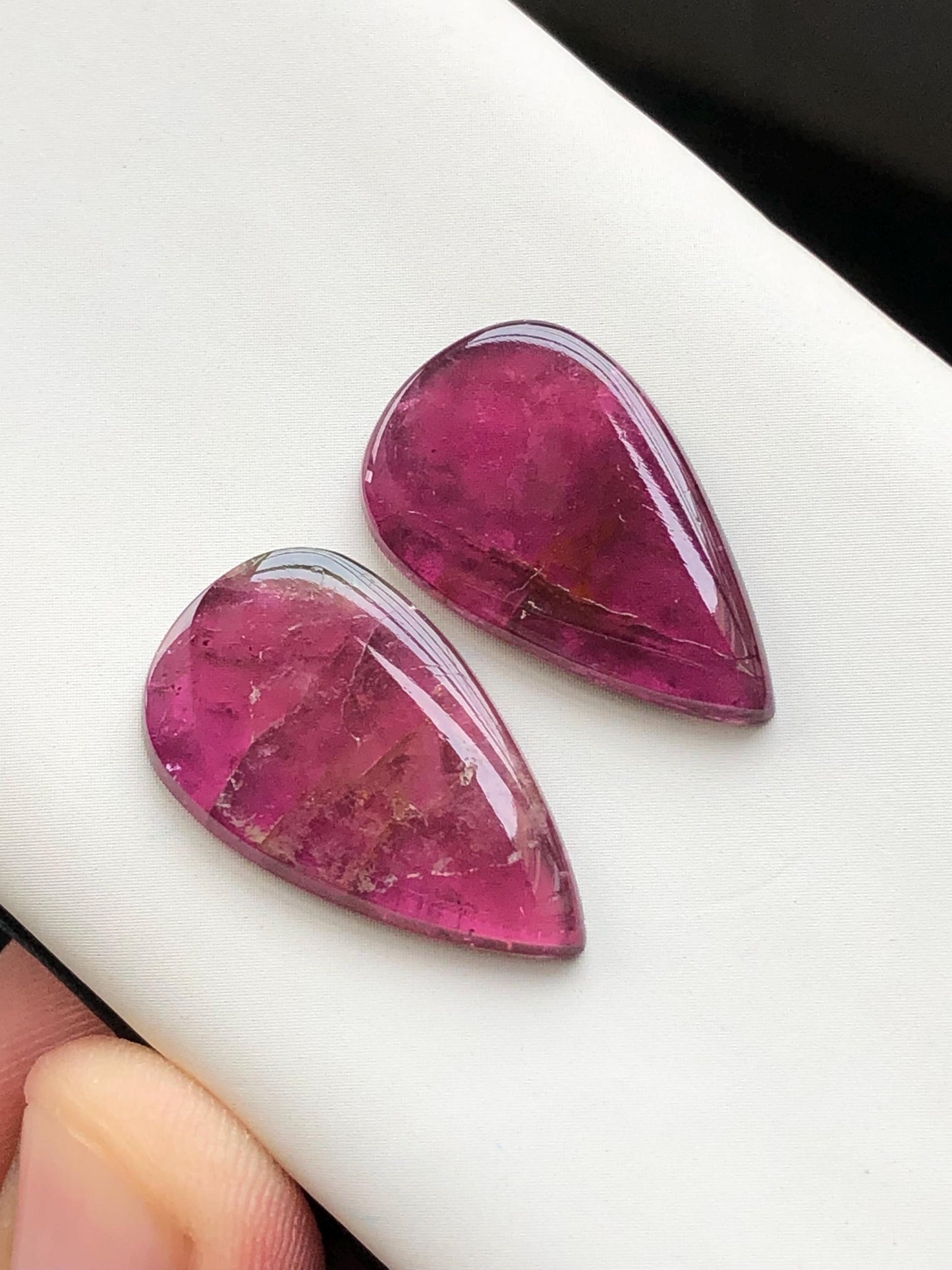 17.20 carats tourmaline pair