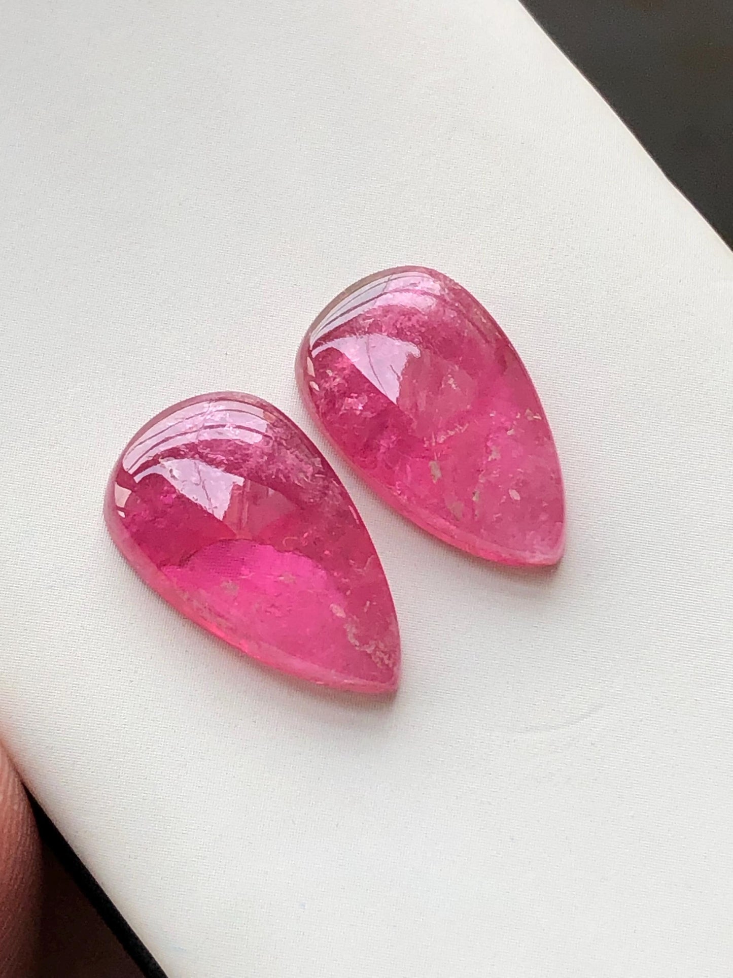 15.90 carats pink tourmaline pair cabochon