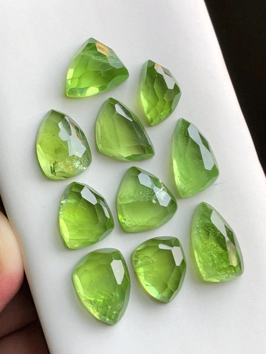 59.80 carats Peridot rose cuts lot