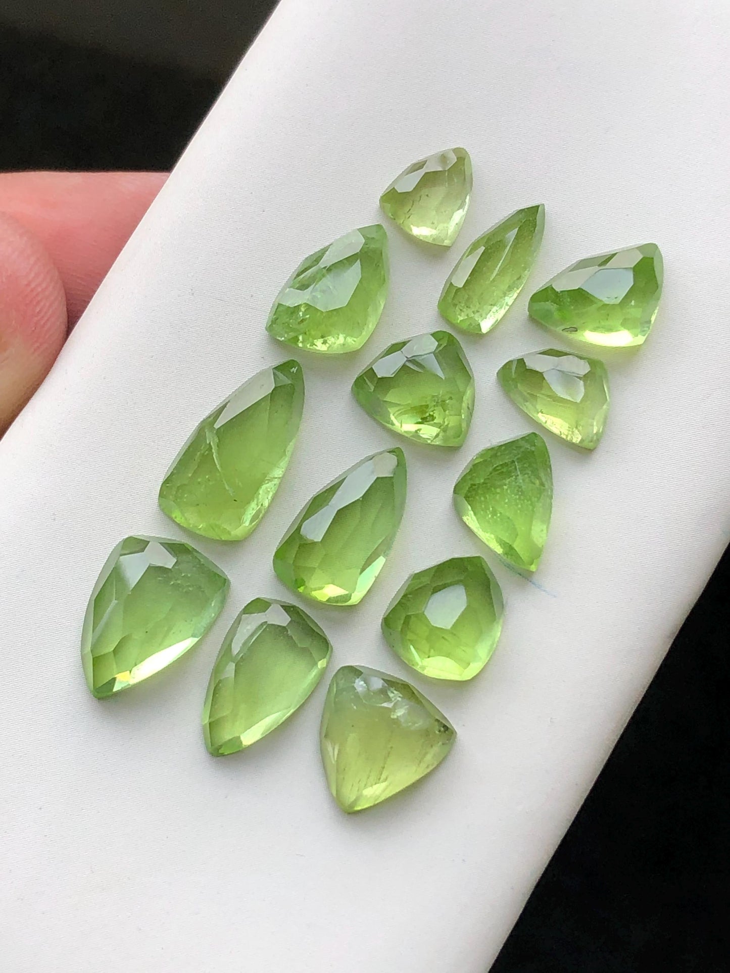 37.70 carats Peridot rose cuts lot