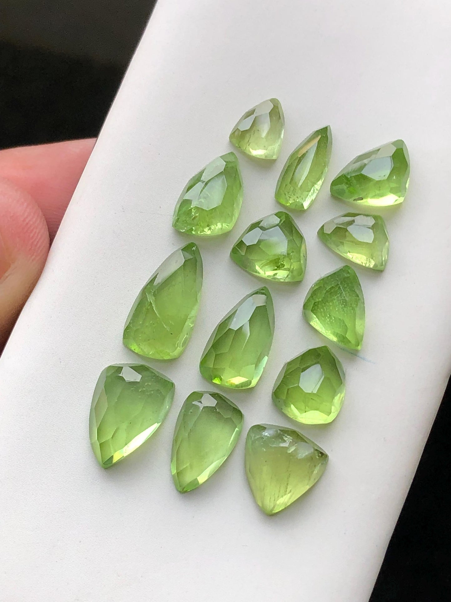 37.70 carats Peridot rose cuts lot