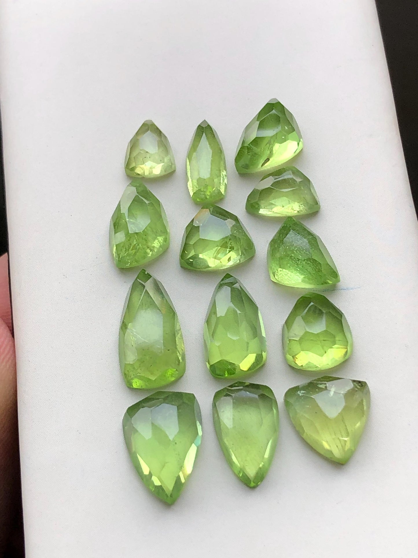 37.70 carats Peridot rose cuts lot