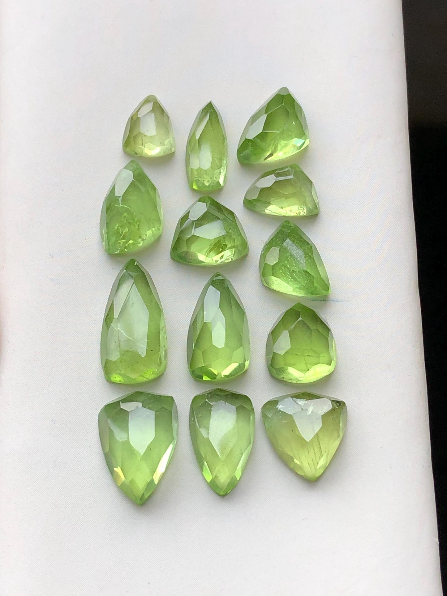 37.70 carats Peridot rose cuts lot