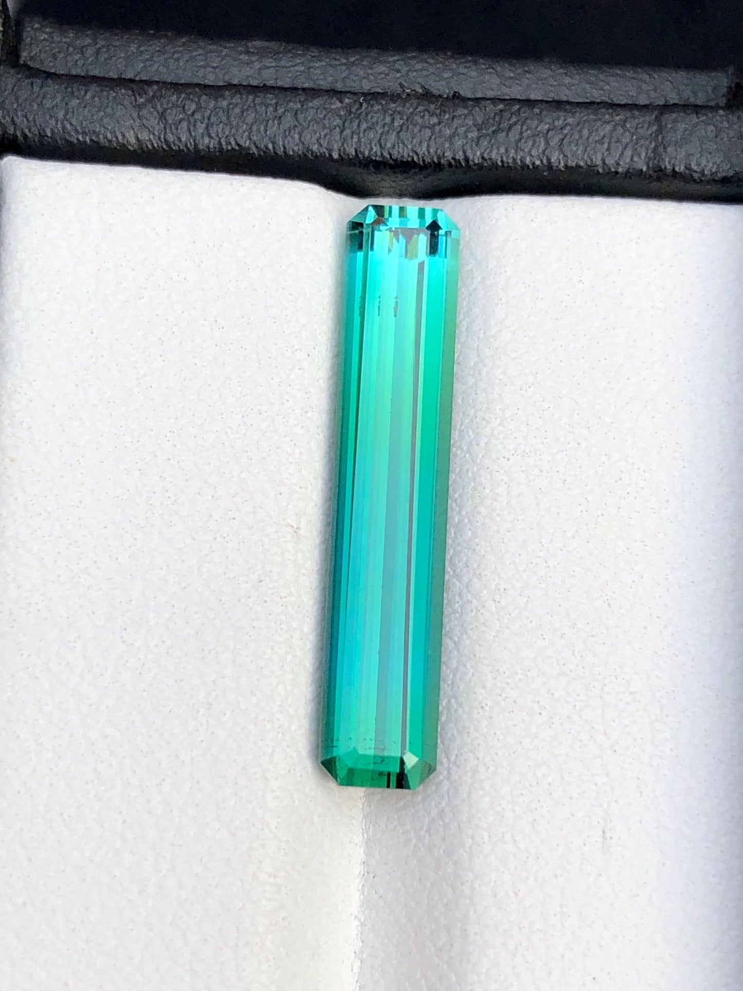 5 ct faceted blue green tourmaline dimension:24*5*4mm