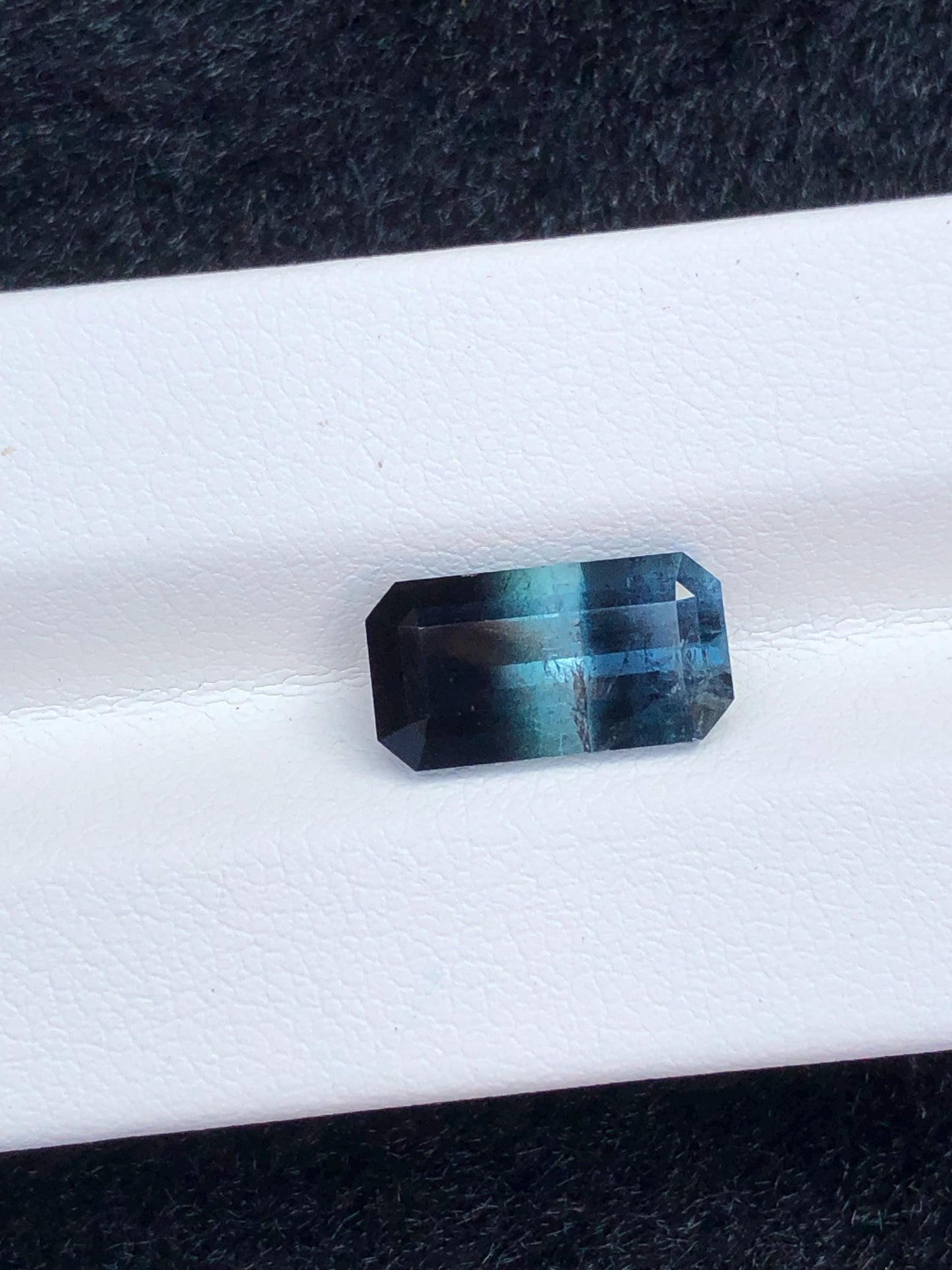 4.20 ct faceted bi colour tourmaline dimension:12.5*7*5mm