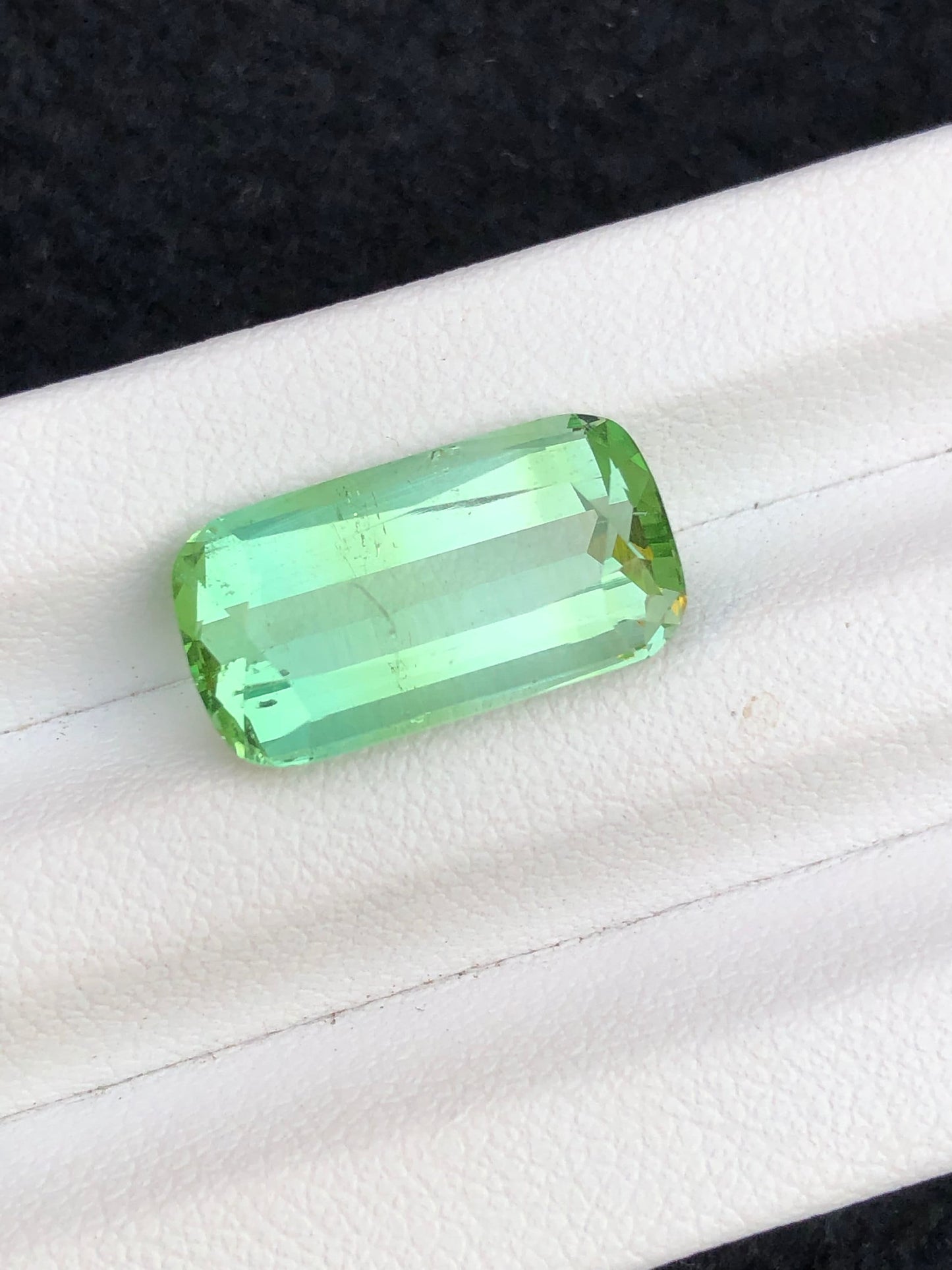 7.85 carat stunning natural top quality afghani tourmaline dimension:16*9*6mm